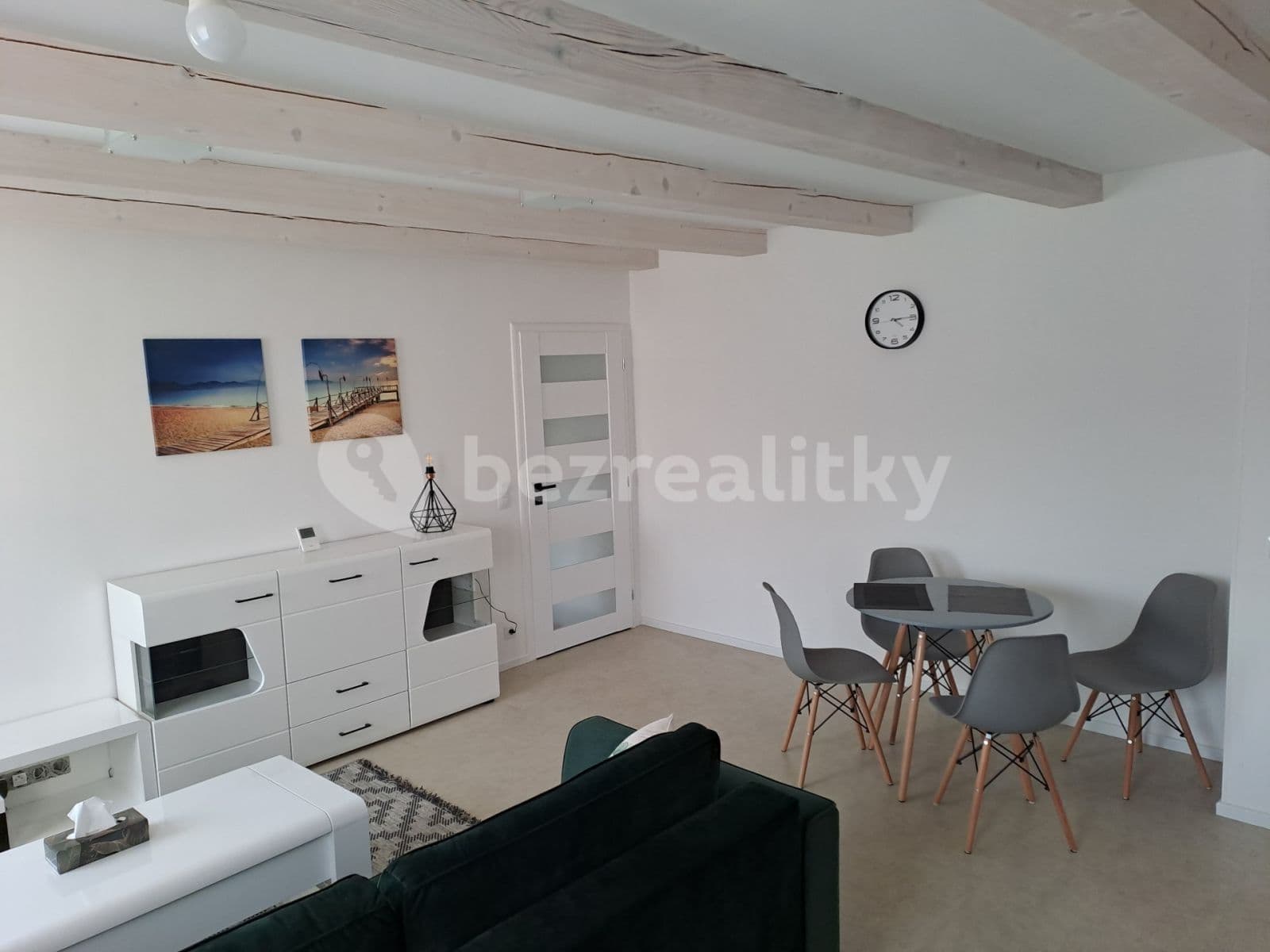 Prenájom bytu 2-izbový 50 m², Za rybníkem, Lišany, Středočeský kraj Prenájom bytu 2-izbový 50 m², Za rybníkem, Lišany, Středočeský kraj