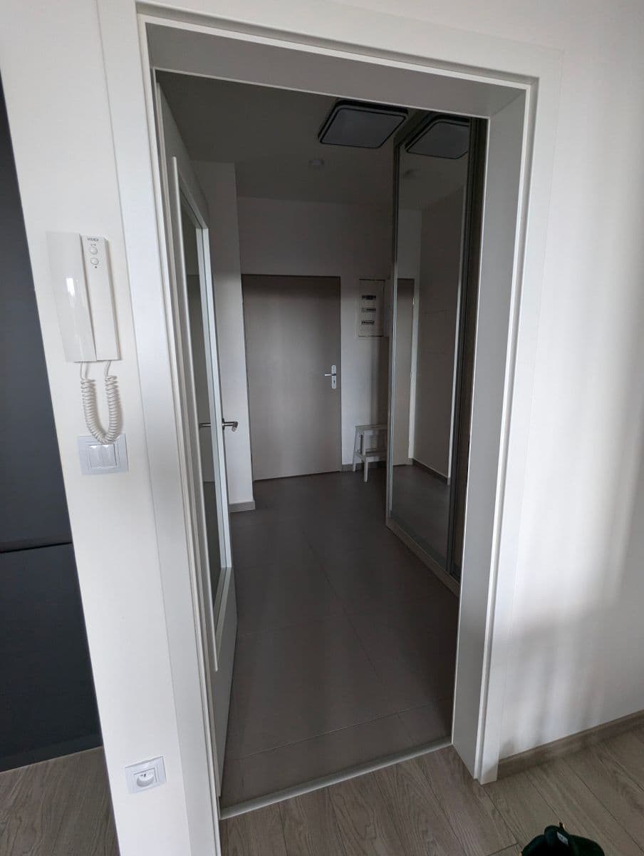 Prenájom bytu 2-izbový 50 m², Plotní, Brno, Jihomoravský kraj Prenájom bytu 2-izbový 50 m², Plotní, Brno, Jihomoravský kraj
