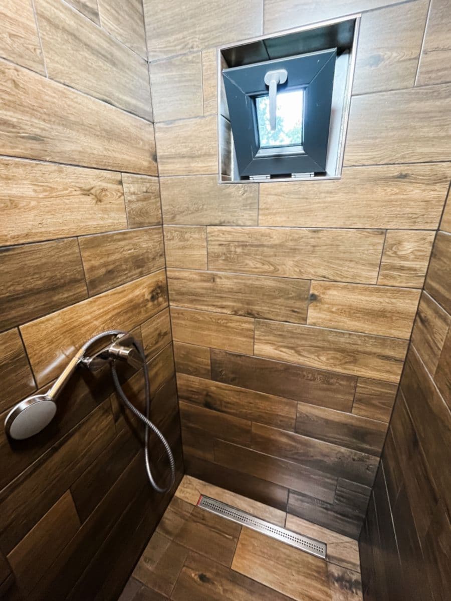 Predaj rekreačného objektu 37 m², pozemek 346 m², Záboří, Jihočeský kraj Predaj rekreačného objektu 37 m², pozemek 346 m², Záboří, Jihočeský kraj