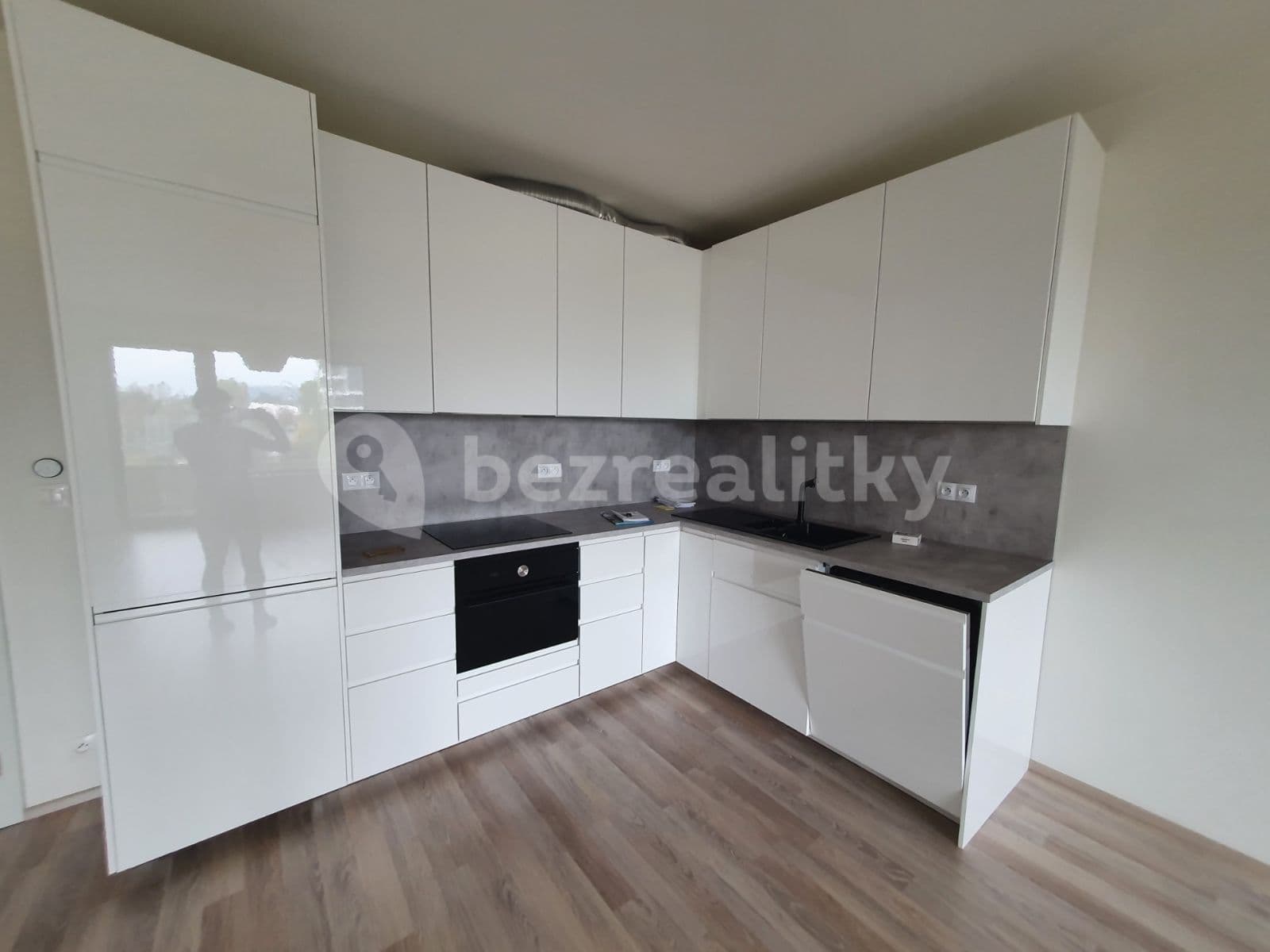 Prenájom bytu 3-izbový 96 m², K Vystrkovu, Praha, Praha Prenájom bytu 3-izbový 96 m², K Vystrkovu, Praha, Praha