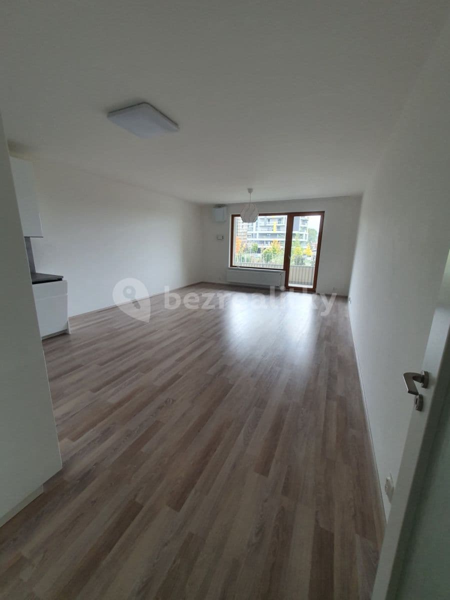 Prenájom bytu 3-izbový 96 m², K Vystrkovu, Praha, Praha Prenájom bytu 3-izbový 96 m², K Vystrkovu, Praha, Praha