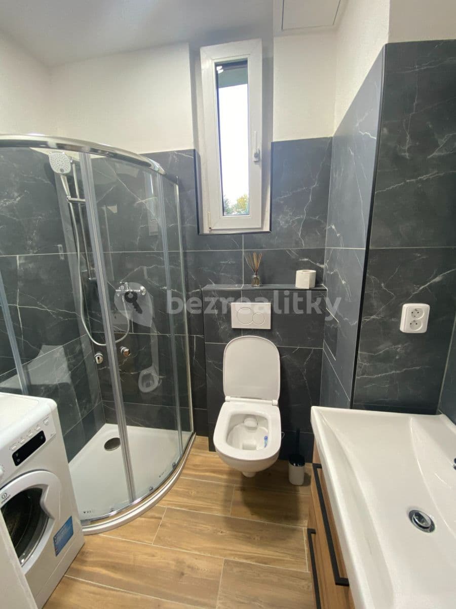 Prenájom bytu 1-izbový 35 m², Záběhlická, Praha, Praha Prenájom bytu 1-izbový 35 m², Záběhlická, Praha, Praha