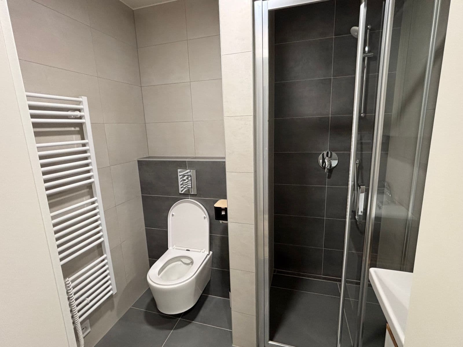 Prenájom bytu 1-izbový 32 m², Frištenského, Olomouc, Olomoucký kraj Prenájom bytu 1-izbový 32 m², Frištenského, Olomouc, Olomoucký kraj
