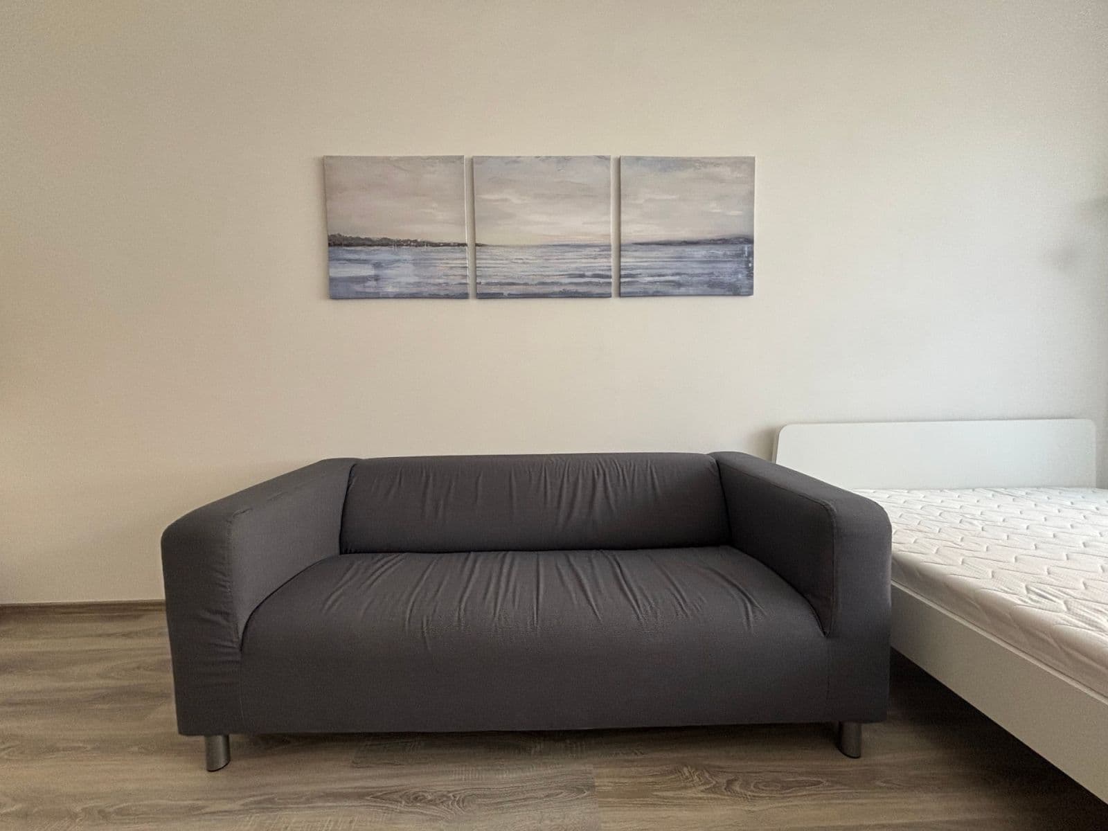 Prenájom bytu 1-izbový 32 m², Frištenského, Olomouc, Olomoucký kraj Prenájom bytu 1-izbový 32 m², Frištenského, Olomouc, Olomoucký kraj