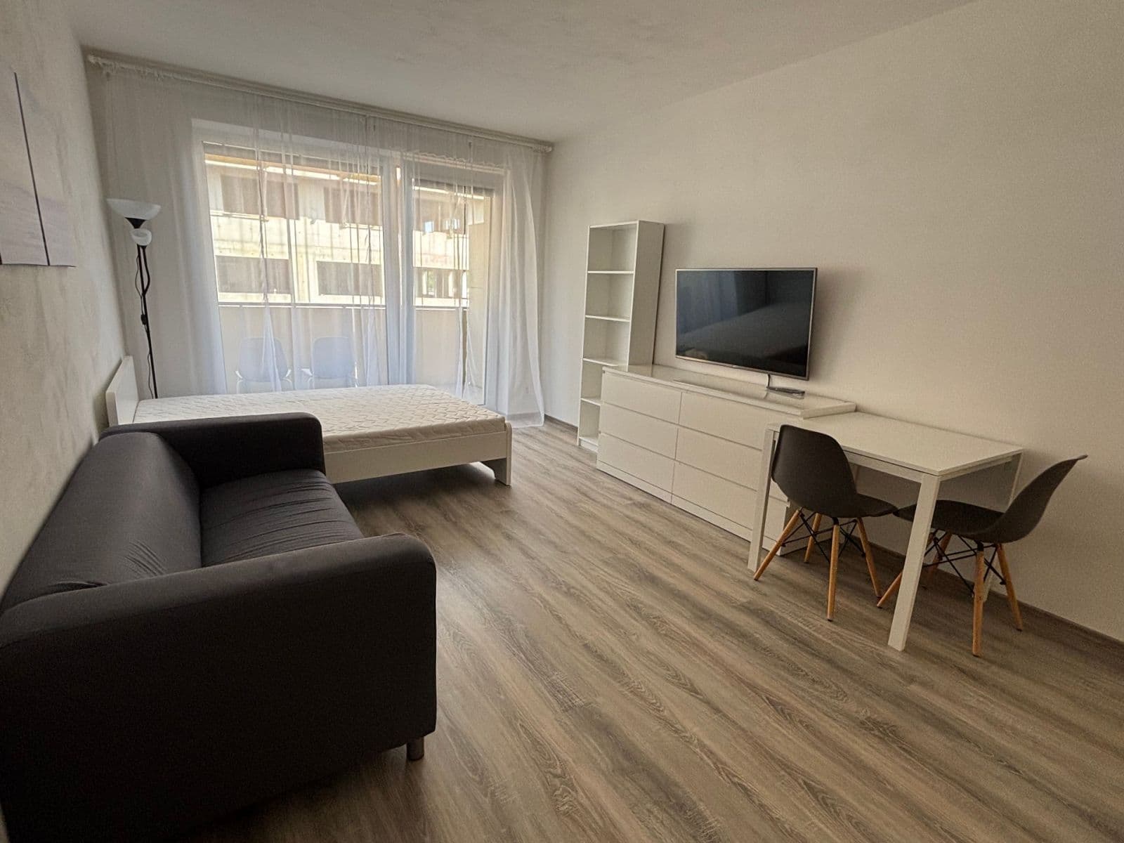 Prenájom bytu 1-izbový 32 m², Frištenského, Olomouc, Olomoucký kraj Prenájom bytu 1-izbový 32 m², Frištenského, Olomouc, Olomoucký kraj