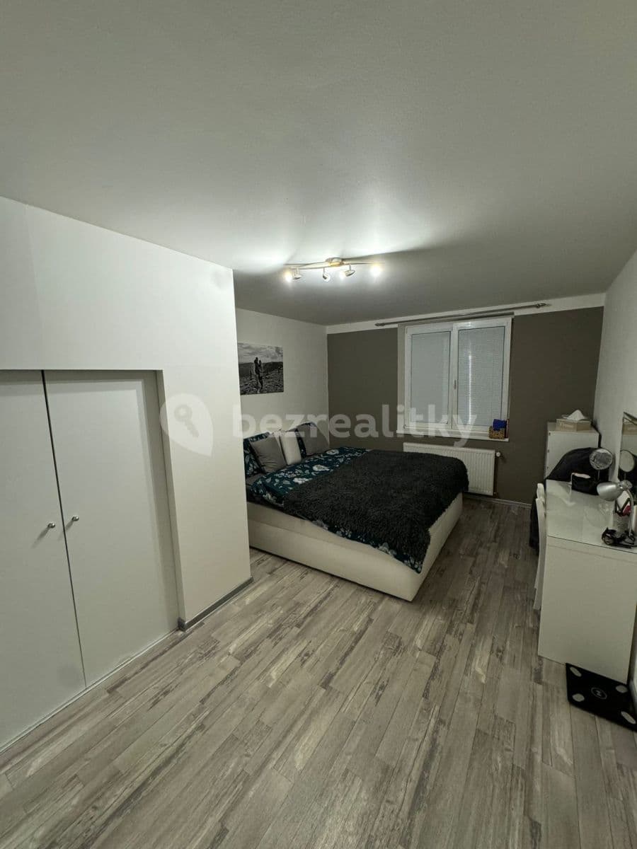 Prenájom bytu 3-izbový 78 m², Legionářů, Příbram, Středočeský kraj Prenájom bytu 3-izbový 78 m², Legionářů, Příbram, Středočeský kraj