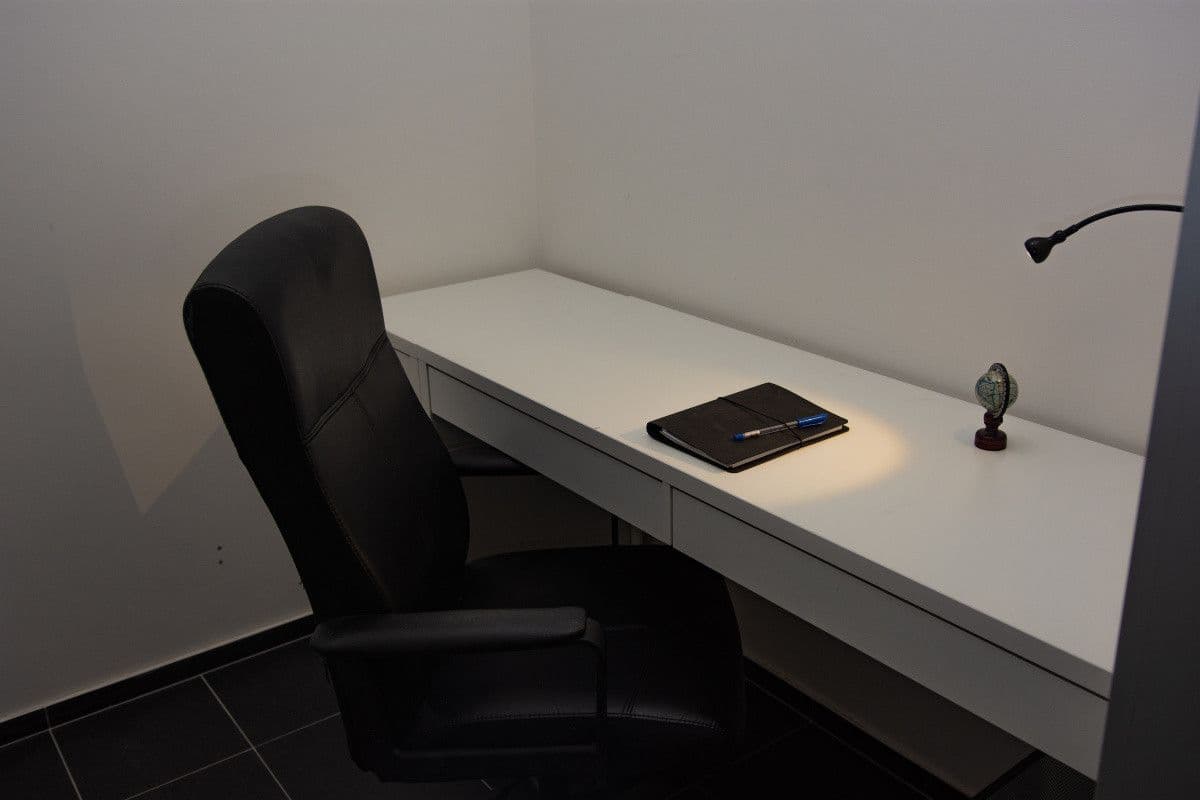 Prenájom bytu 39 m², Pod Stolovou Horou, Praha, Praha Prenájom bytu 39 m², Pod Stolovou Horou, Praha, Praha