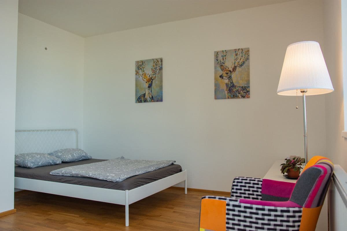 Prenájom bytu 39 m², Pod Stolovou Horou, Praha, Praha Prenájom bytu 39 m², Pod Stolovou Horou, Praha, Praha