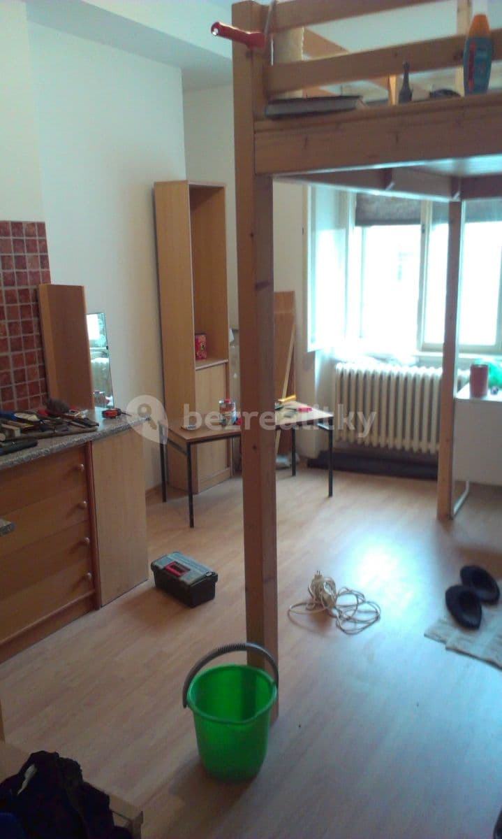 Prenájom bytu 1-izbový 20 m², Dělnická, Praha, Praha Prenájom bytu 1-izbový 20 m², Dělnická, Praha, Praha
