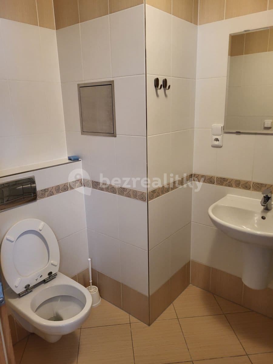 Prenájom bytu 1-izbový 33 m², Sazovická, Praha, Praha Prenájom bytu 1-izbový 33 m², Sazovická, Praha, Praha