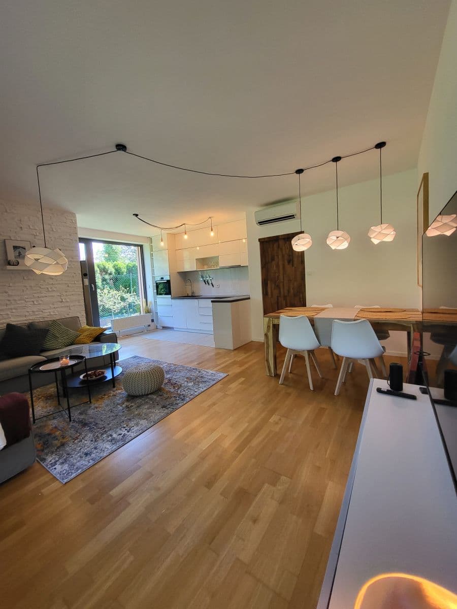 Prenájom bytu 54 m², V Sedlci b, Praha, Praha Prenájom bytu 54 m², V Sedlci b, Praha, Praha