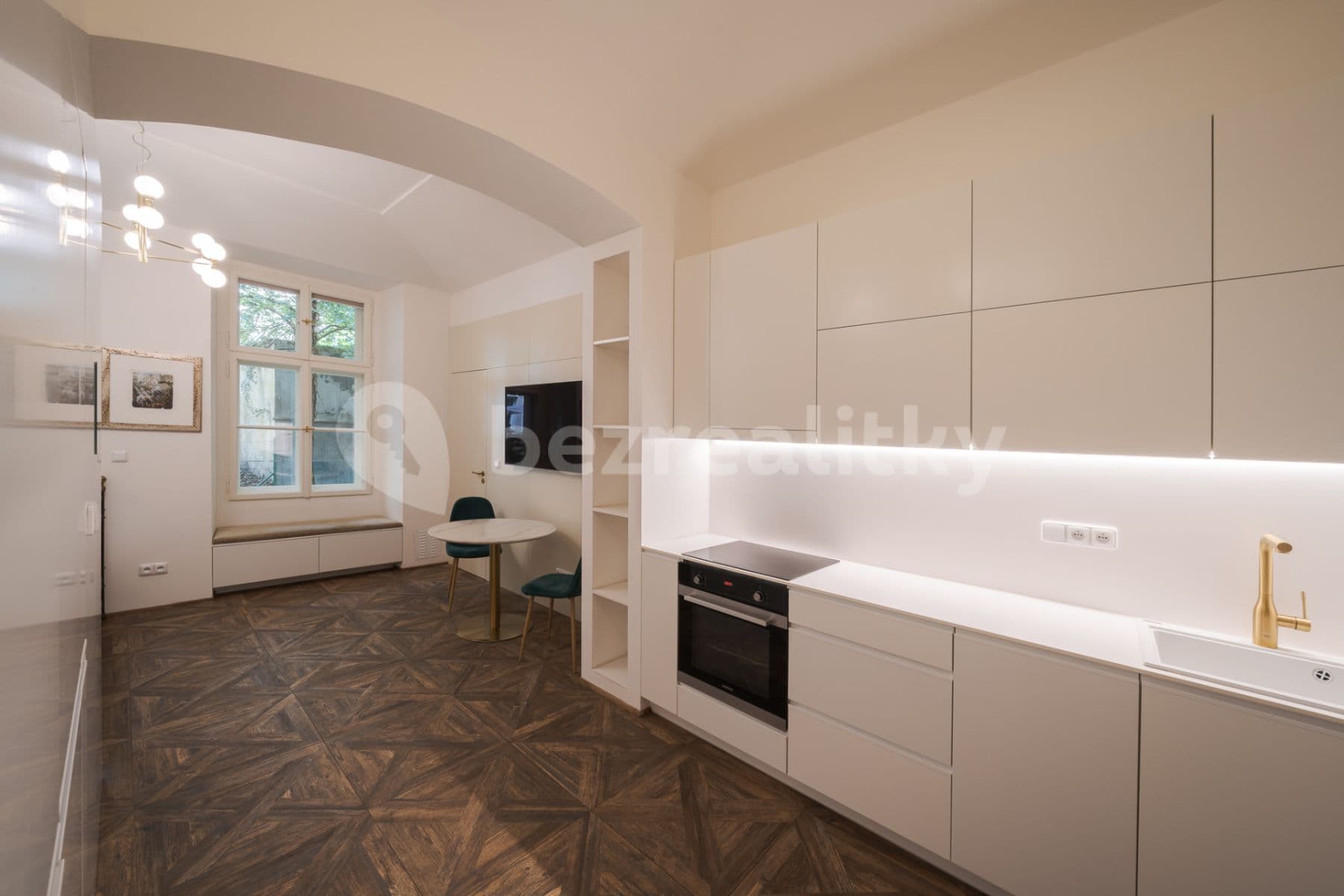 Prenájom bytu 1-izbový 29 m², Vítězná, Praha, Praha Prenájom bytu 1-izbový 29 m², Vítězná, Praha, Praha