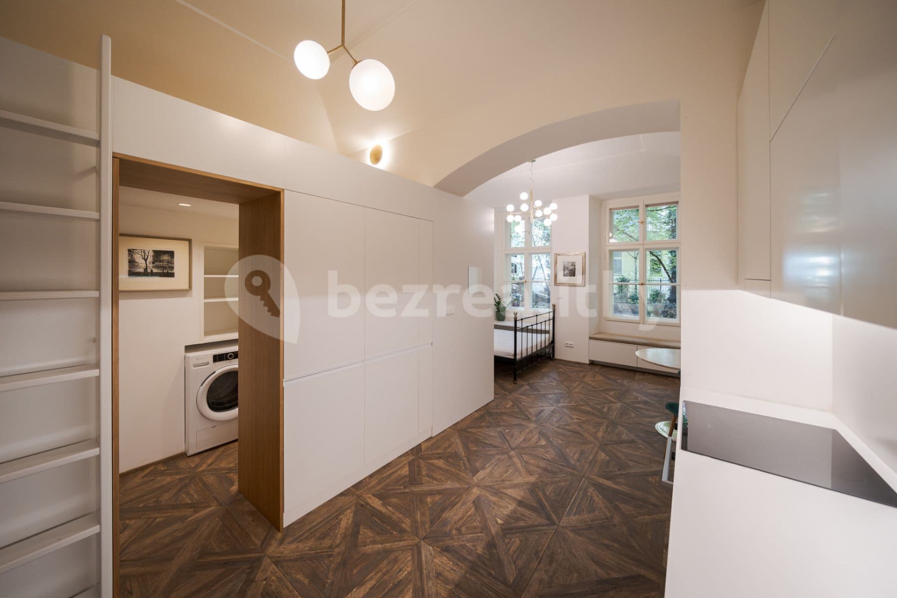 Prenájom bytu 1-izbový 29 m², Vítězná, Praha, Praha Prenájom bytu 1-izbový 29 m², Vítězná, Praha, Praha