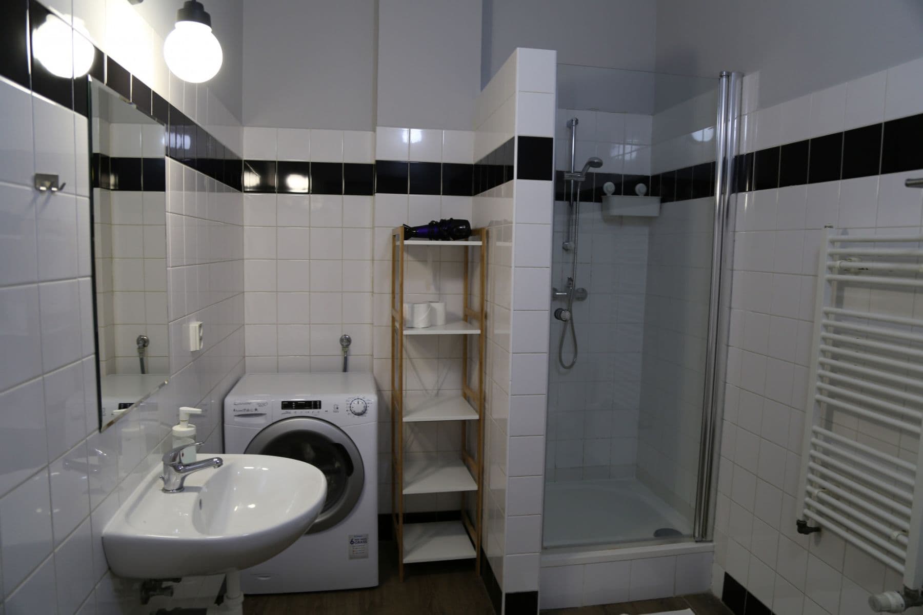 Prenájom bytu 65 m², Na Zbořenci, Praha, Praha Prenájom bytu 65 m², Na Zbořenci, Praha, Praha