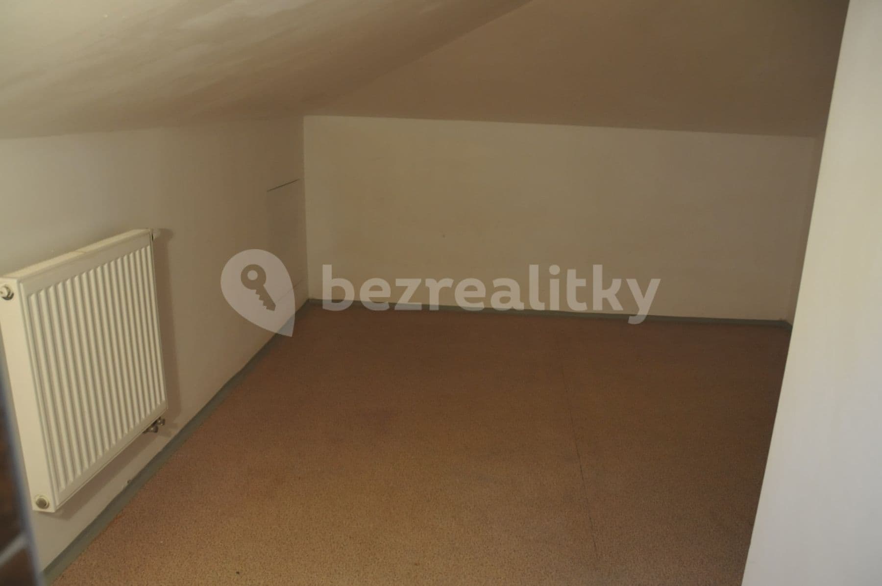 Prenájom bytu 3-izbový 100 m², Družební, Nové Město nad Metují, Královéhradecký kraj Prenájom bytu 3-izbový 100 m², Družební, Nové Město nad Metují, Královéhradecký kraj