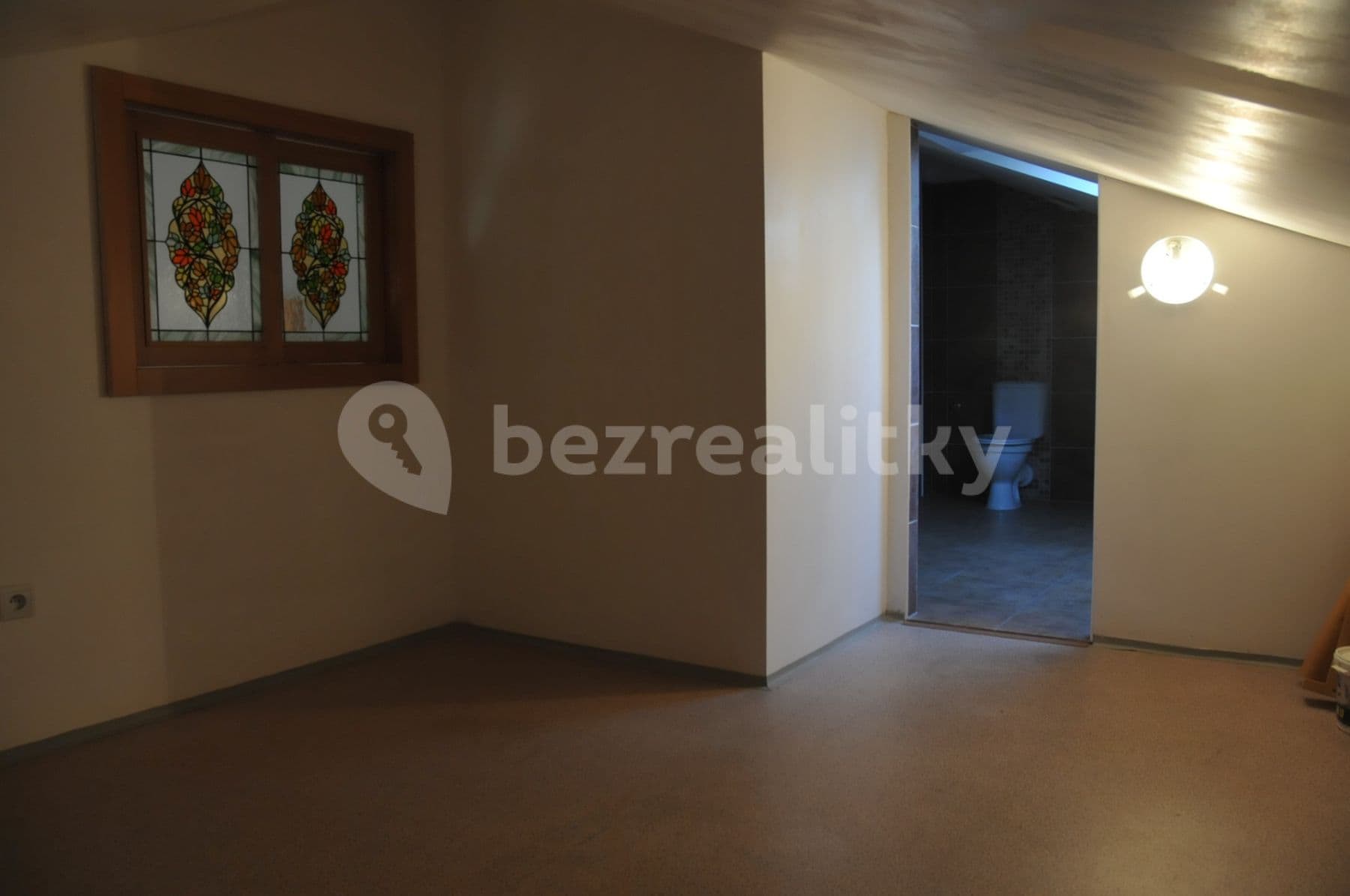 Prenájom bytu 3-izbový 100 m², Družební, Nové Město nad Metují, Královéhradecký kraj Prenájom bytu 3-izbový 100 m², Družební, Nové Město nad Metují, Královéhradecký kraj