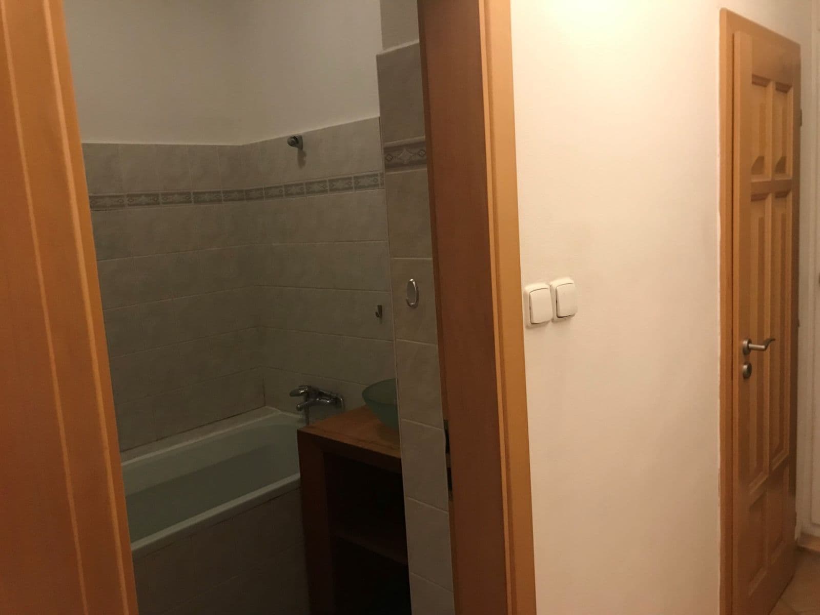 Prenájom bytu 3-izbový 78 m², Bajkalská, Praha, Praha Prenájom bytu 3-izbový 78 m², Bajkalská, Praha, Praha