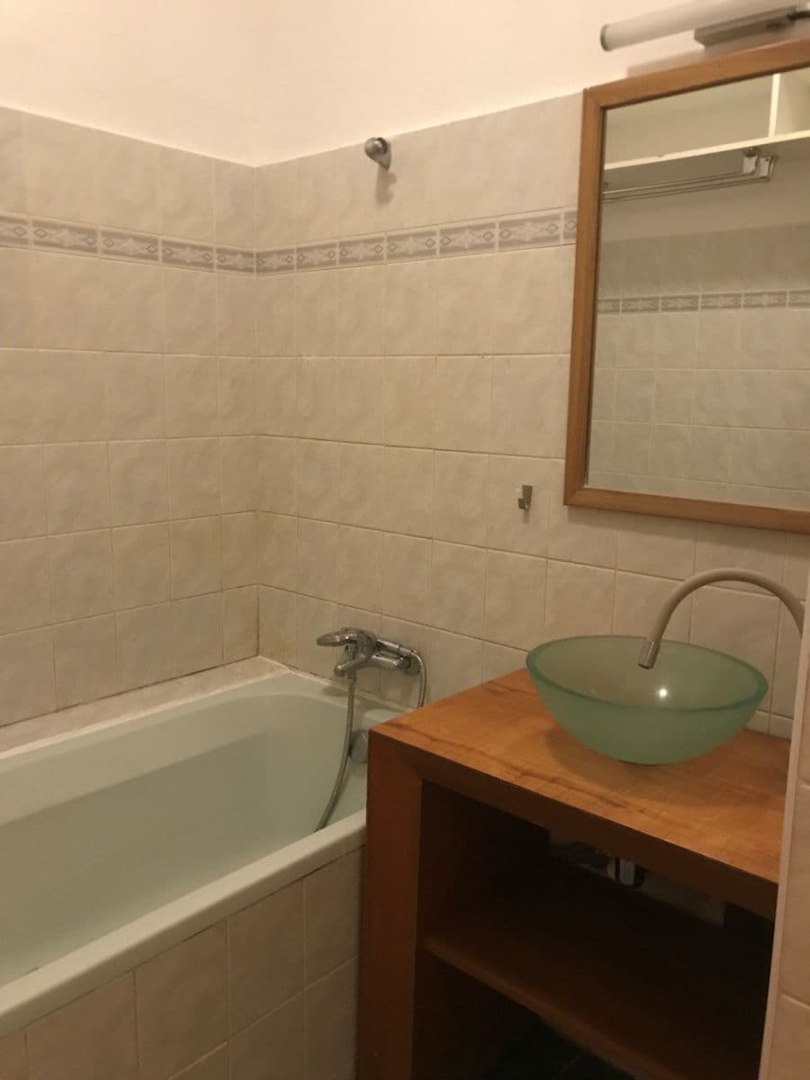 Prenájom bytu 3-izbový 78 m², Bajkalská, Praha, Praha Prenájom bytu 3-izbový 78 m², Bajkalská, Praha, Praha
