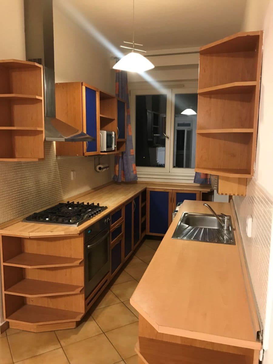 Prenájom bytu 3-izbový 78 m², Bajkalská, Praha, Praha Prenájom bytu 3-izbový 78 m², Bajkalská, Praha, Praha
