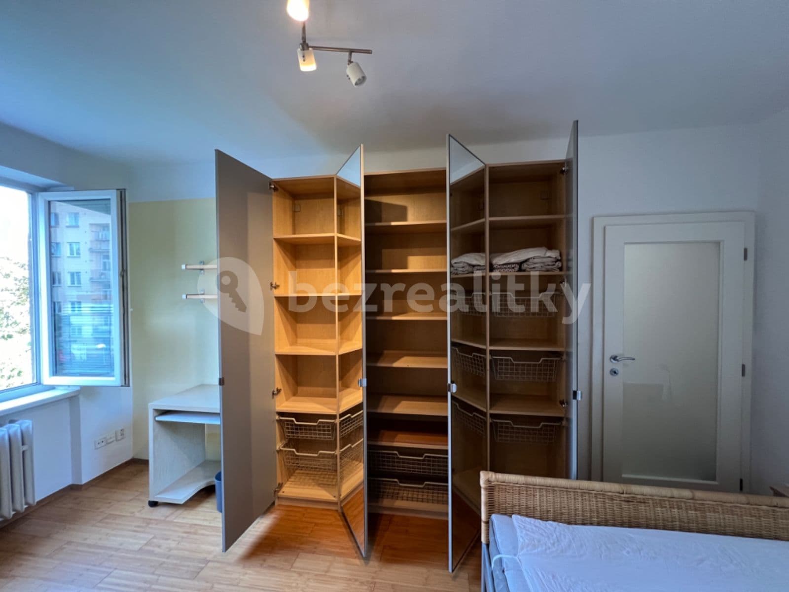 Prenájom bytu 2-izbový 50 m², Bělohorská, Praha, Praha Prenájom bytu 2-izbový 50 m², Bělohorská, Praha, Praha