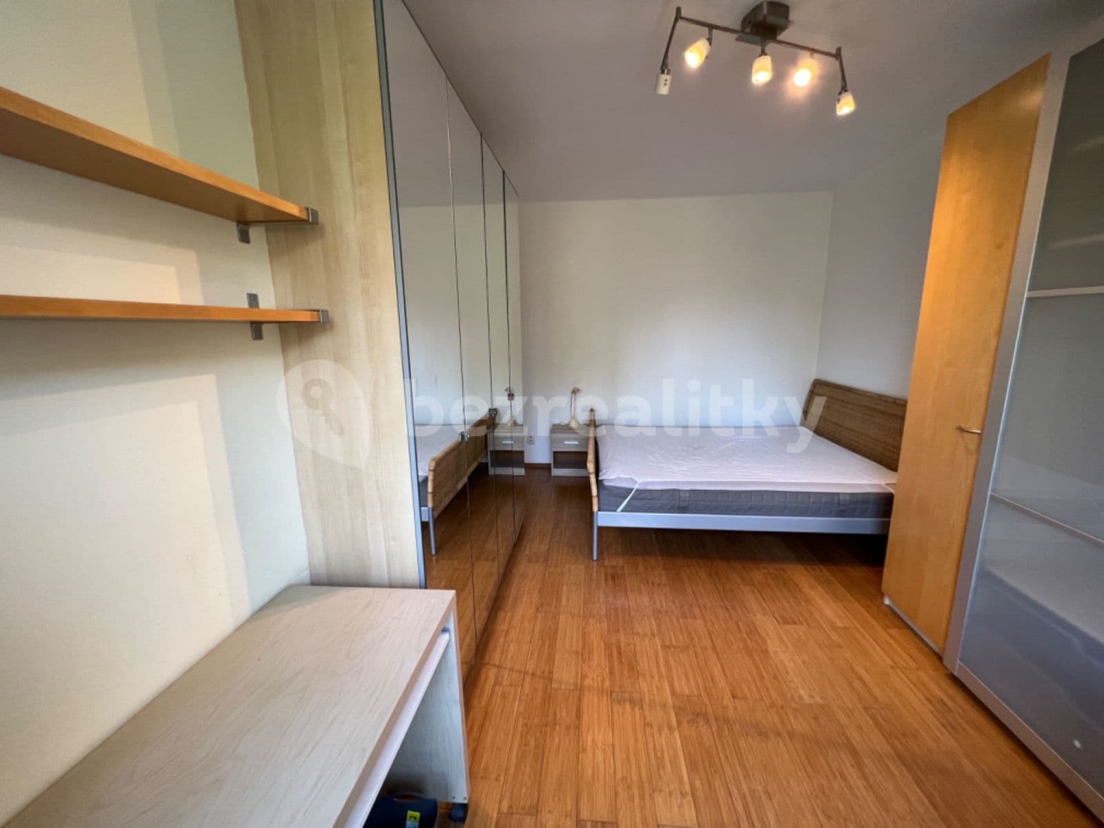 Prenájom bytu 2-izbový 50 m², Bělohorská, Praha, Praha Prenájom bytu 2-izbový 50 m², Bělohorská, Praha, Praha