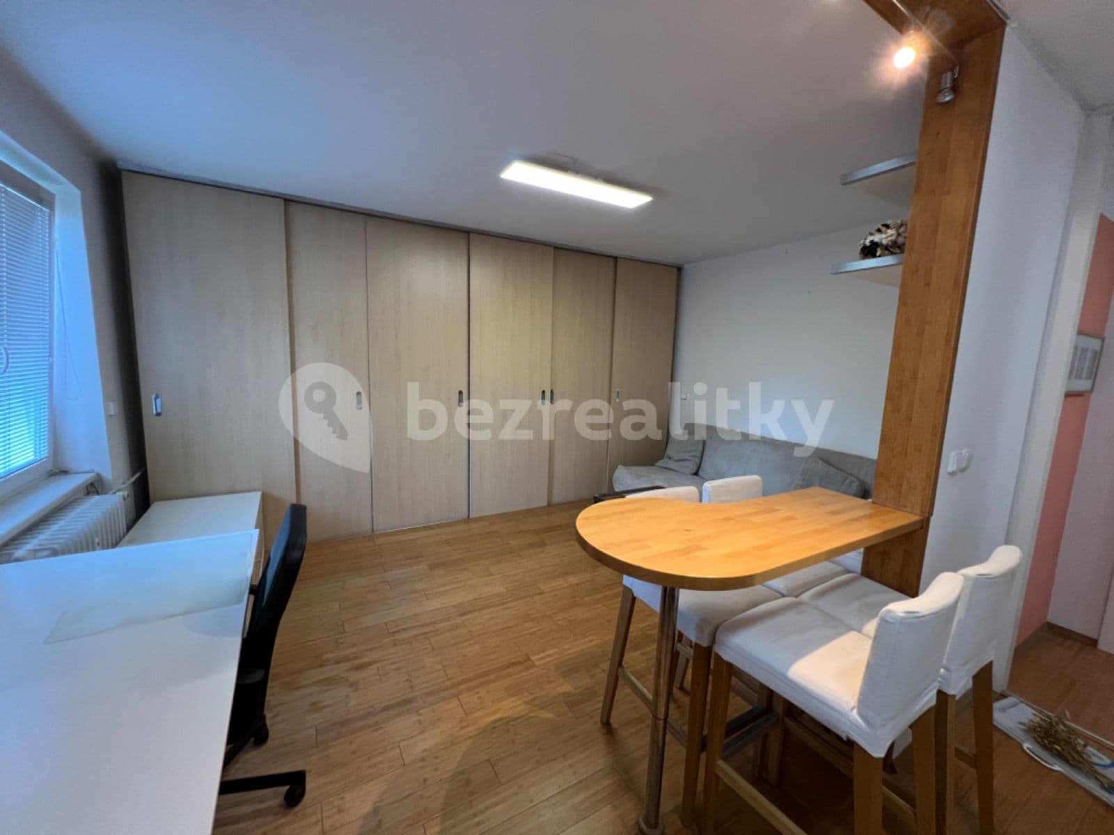 Prenájom bytu 2-izbový 50 m², Bělohorská, Praha, Praha Prenájom bytu 2-izbový 50 m², Bělohorská, Praha, Praha