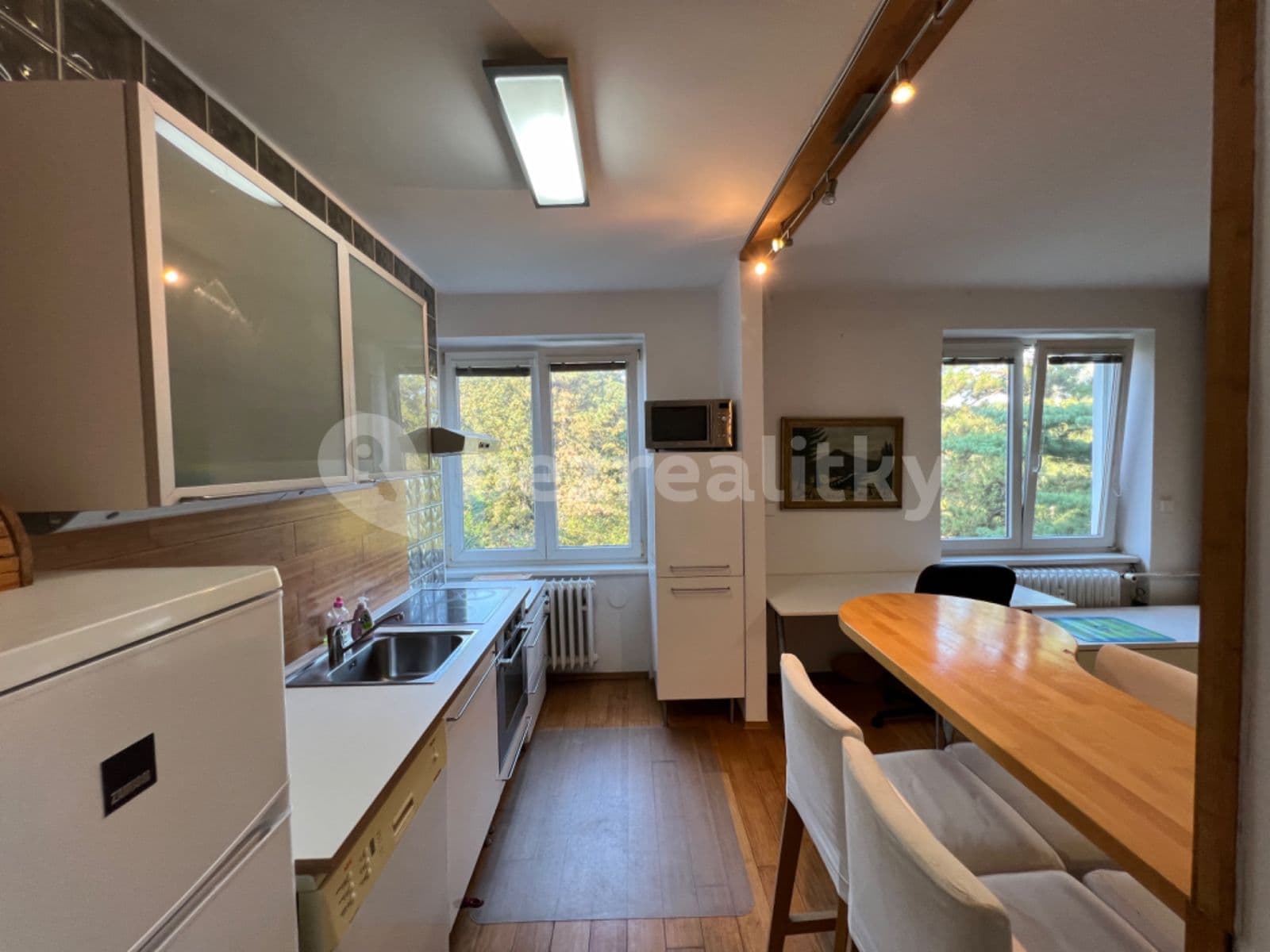 Prenájom bytu 2-izbový 50 m², Bělohorská, Praha, Praha Prenájom bytu 2-izbový 50 m², Bělohorská, Praha, Praha