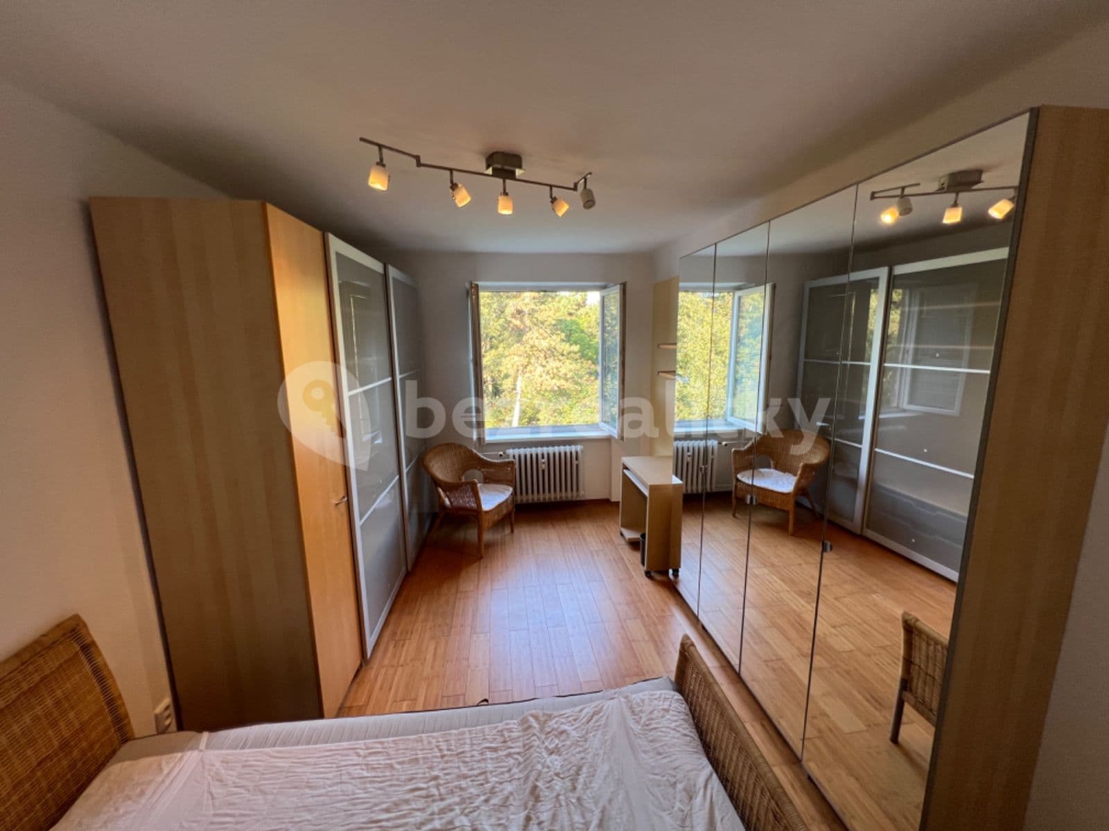 Prenájom bytu 2-izbový 50 m², Bělohorská, Praha, Praha Prenájom bytu 2-izbový 50 m², Bělohorská, Praha, Praha