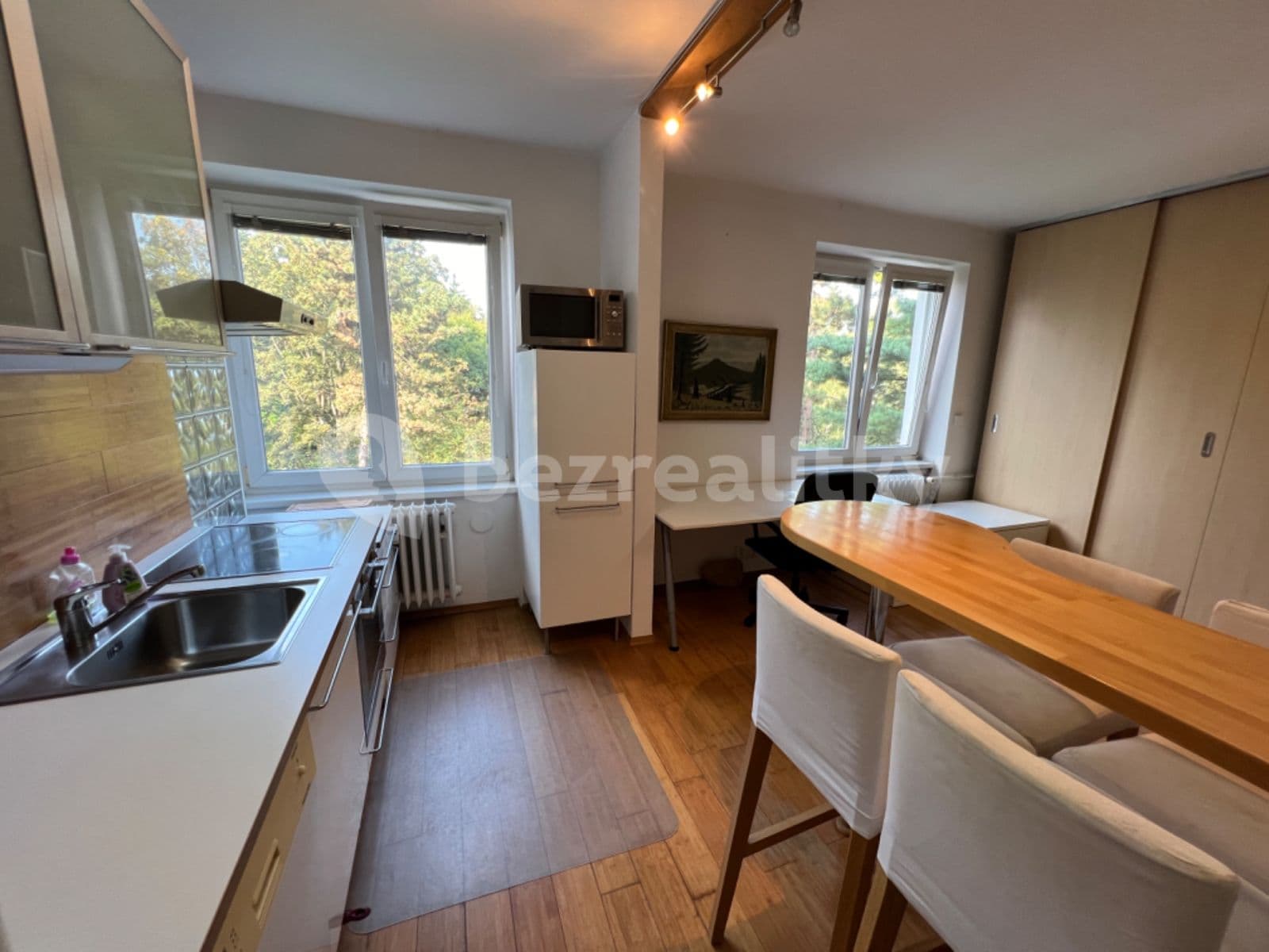 Prenájom bytu 2-izbový 50 m², Bělohorská, Praha, Praha Prenájom bytu 2-izbový 50 m², Bělohorská, Praha, Praha