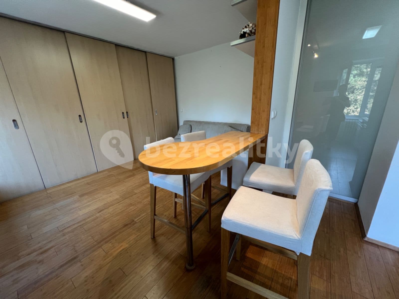 Prenájom bytu 2-izbový 50 m², Bělohorská, Praha, Praha Prenájom bytu 2-izbový 50 m², Bělohorská, Praha, Praha