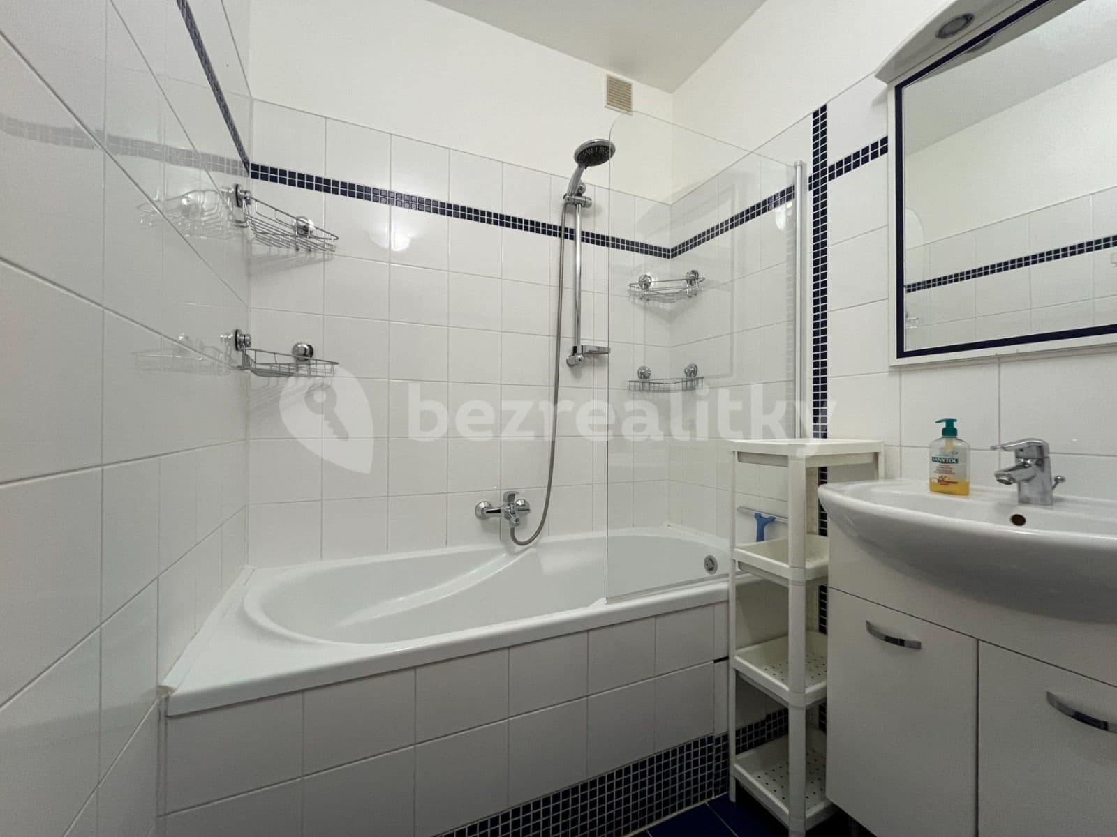 Prenájom bytu 3-izbový 78 m², Běly Pažoutové, Brno, Jihomoravský kraj Prenájom bytu 3-izbový 78 m², Běly Pažoutové, Brno, Jihomoravský kraj