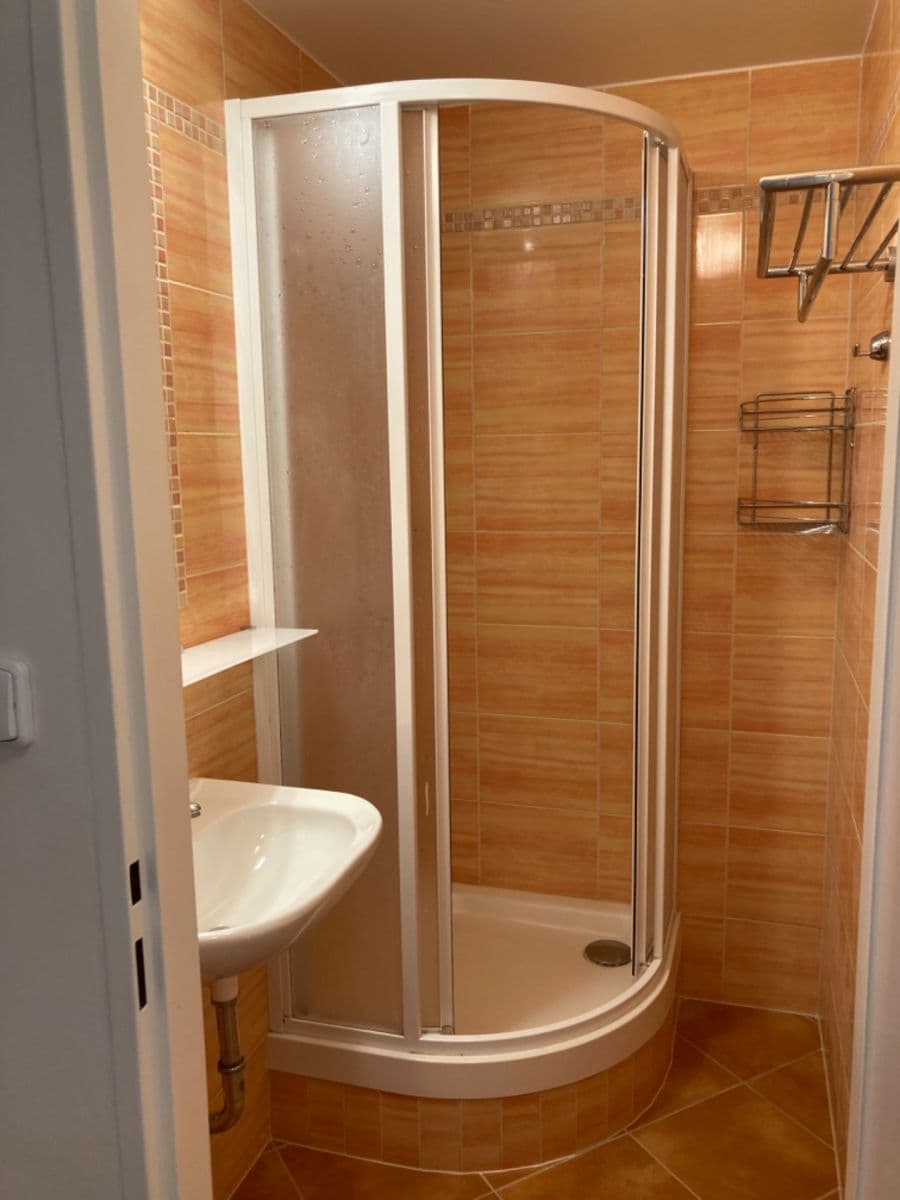 Prenájom bytu 2-izbový 43 m², Vašátkova, Praha, Praha Prenájom bytu 2-izbový 43 m², Vašátkova, Praha, Praha