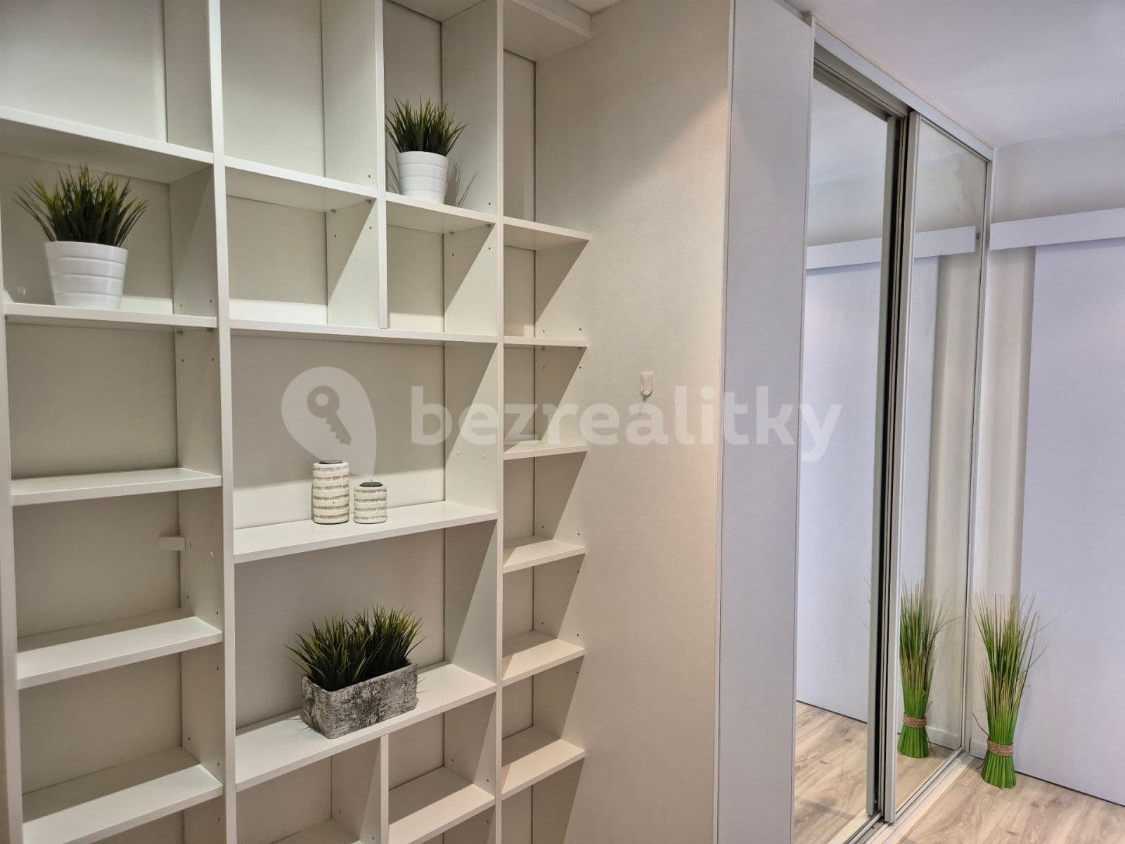Prenájom bytu 2-izbový 43 m², Boloňská, Praha, Praha Prenájom bytu 2-izbový 43 m², Boloňská, Praha, Praha