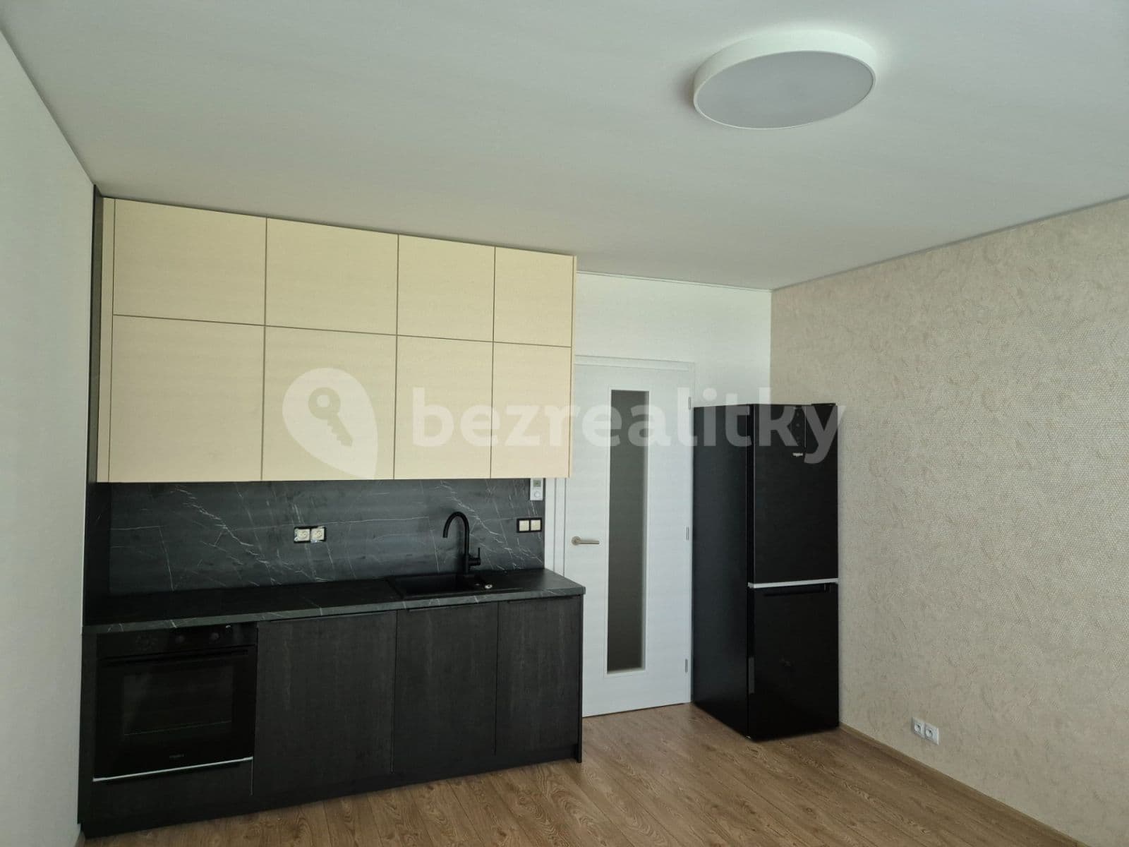 Prenájom bytu 1-izbový 27 m², Fuchsova, Brno, Jihomoravský kraj Prenájom bytu 1-izbový 27 m², Fuchsova, Brno, Jihomoravský kraj