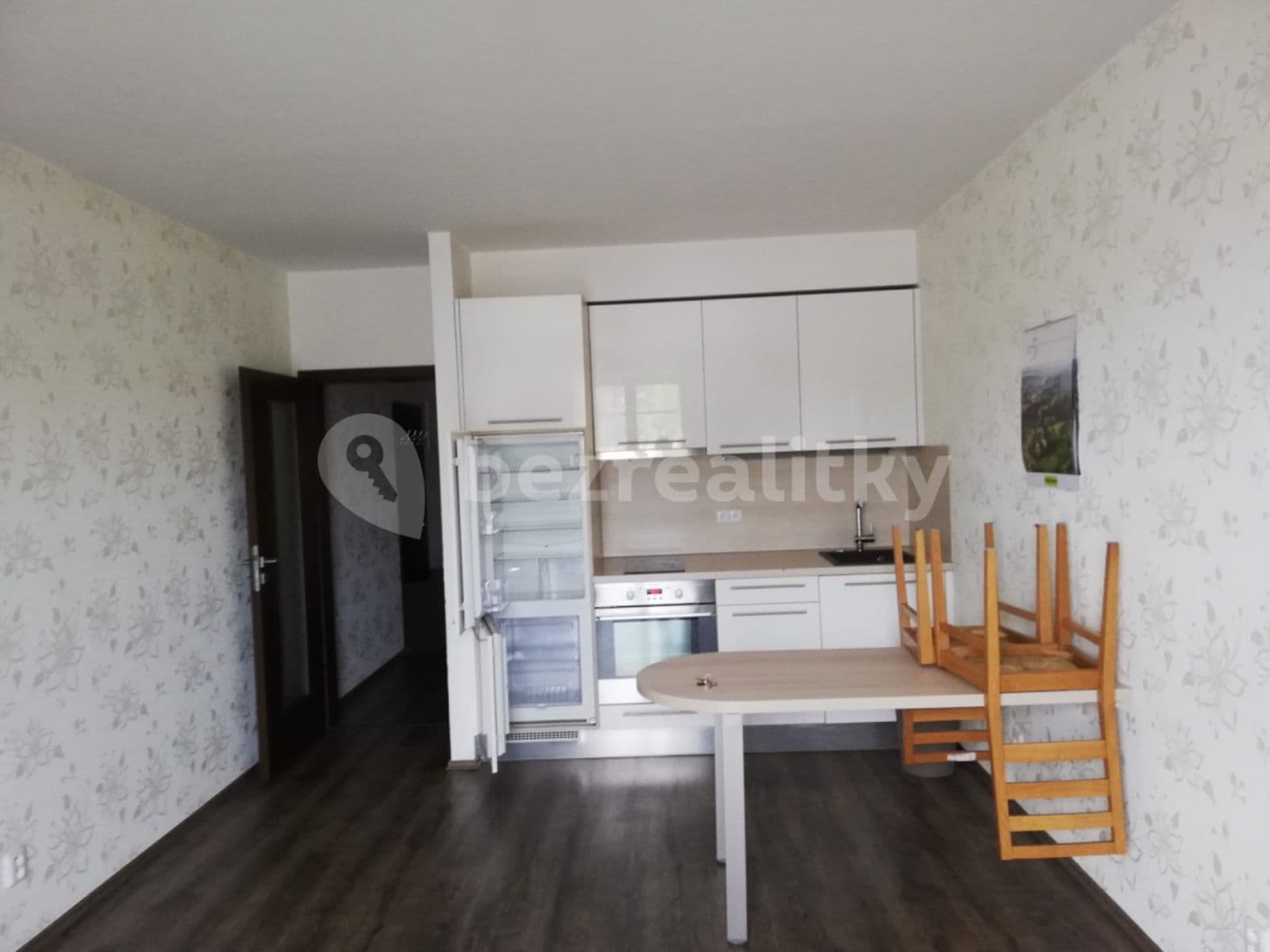 Prenájom bytu 1-izbový 32 m², Ohradní, Kamenice, Středočeský kraj Prenájom bytu 1-izbový 32 m², Ohradní, Kamenice, Středočeský kraj