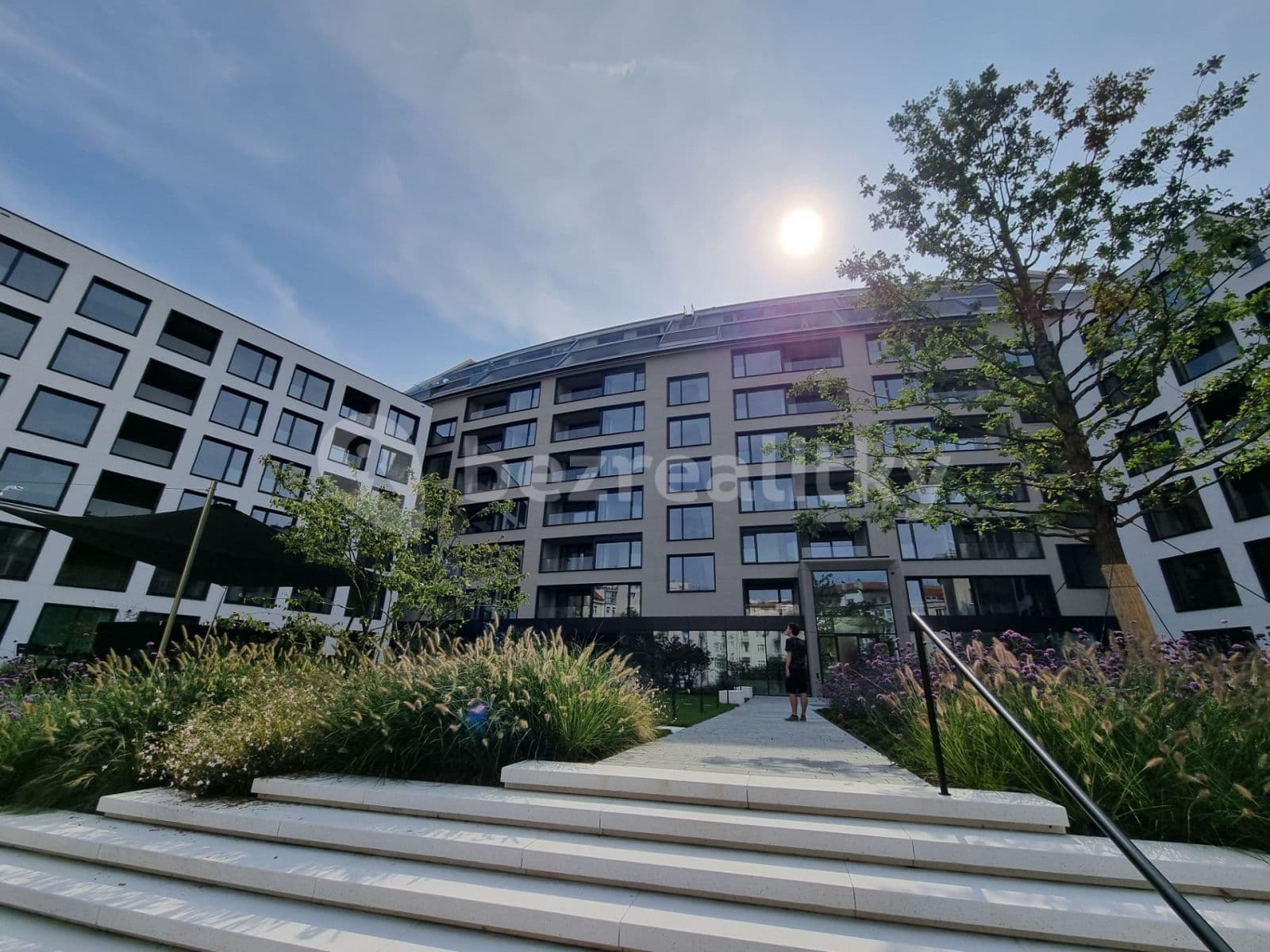 Prenájom bytu 1-izbový 37 m², Vítězné náměstí, Praha, Praha Prenájom bytu 1-izbový 37 m², Vítězné náměstí, Praha, Praha