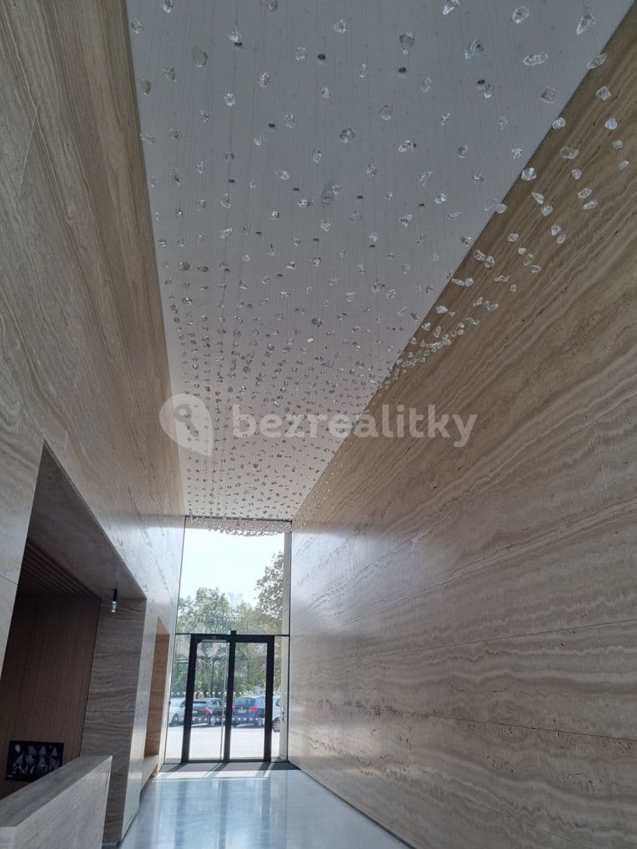 Prenájom bytu 1-izbový 37 m², Vítězné náměstí, Praha, Praha Prenájom bytu 1-izbový 37 m², Vítězné náměstí, Praha, Praha