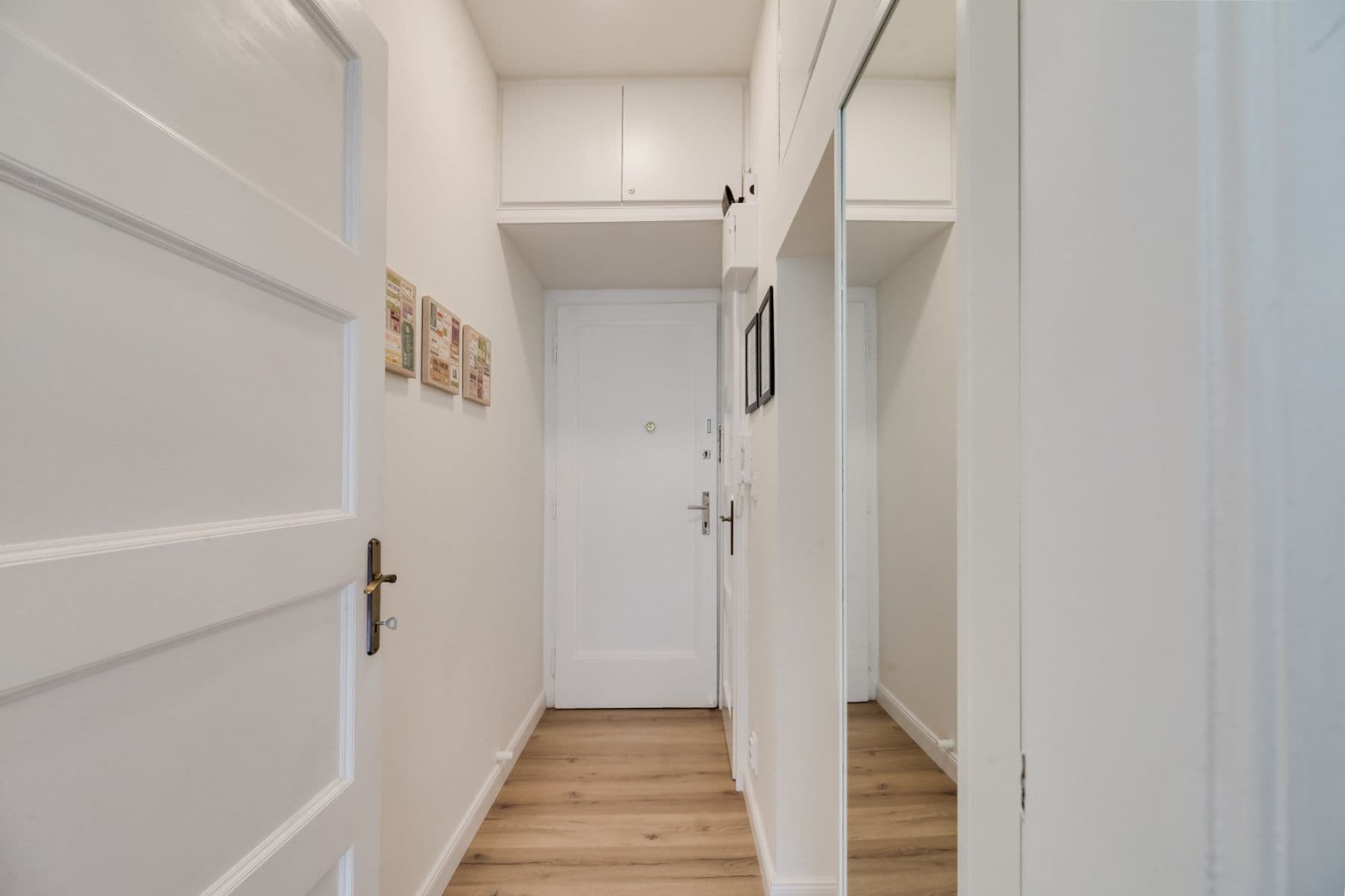 Prenájom bytu 33 m², Újezd, Praha, Praha Prenájom bytu 33 m², Újezd, Praha, Praha