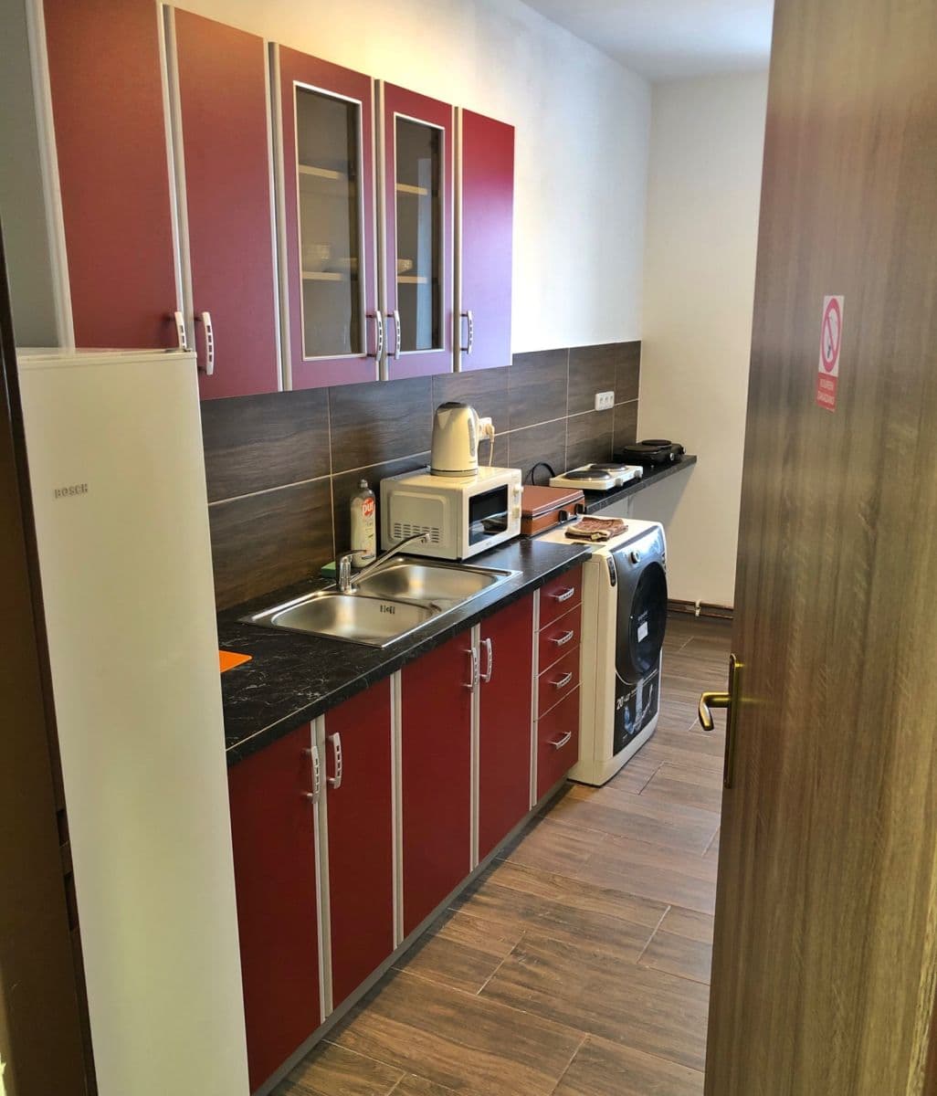 Prenájom bytu Garsoniéra 20 m², Kokešova, Pardubice, Pardubický kraj Prenájom bytu Garsoniéra 20 m², Kokešova, Pardubice, Pardubický kraj