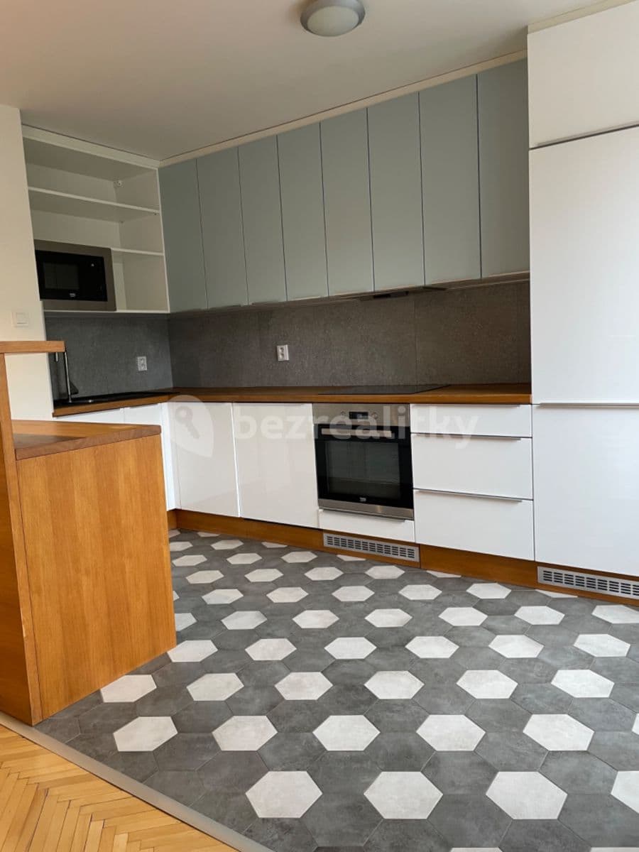 Prenájom bytu 3-izbový 70 m², náměstí Bořislavka, Praha, Praha Prenájom bytu 3-izbový 70 m², náměstí Bořislavka, Praha, Praha