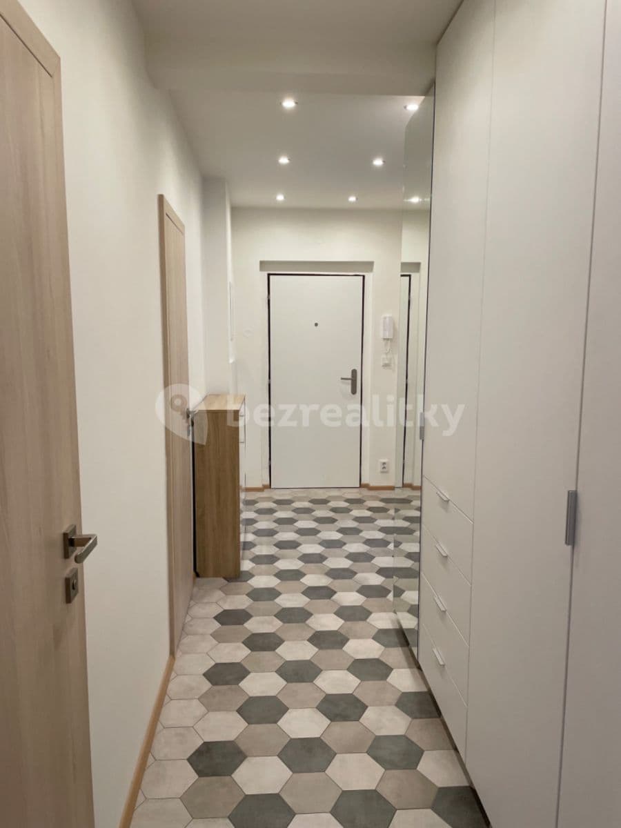 Prenájom bytu 3-izbový 70 m², náměstí Bořislavka, Praha, Praha Prenájom bytu 3-izbový 70 m², náměstí Bořislavka, Praha, Praha