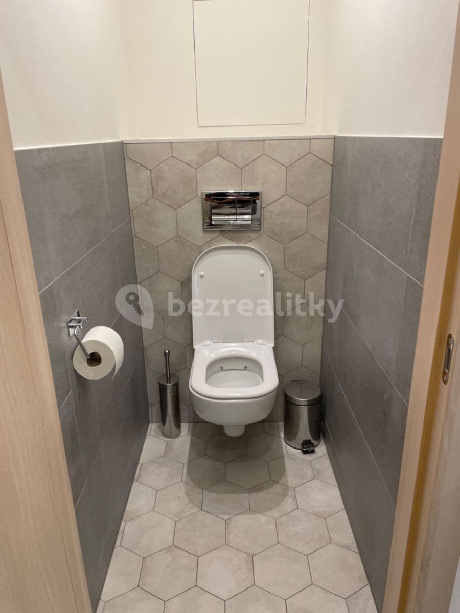 Prenájom bytu 3-izbový 70 m², náměstí Bořislavka, Praha, Praha Prenájom bytu 3-izbový 70 m², náměstí Bořislavka, Praha, Praha