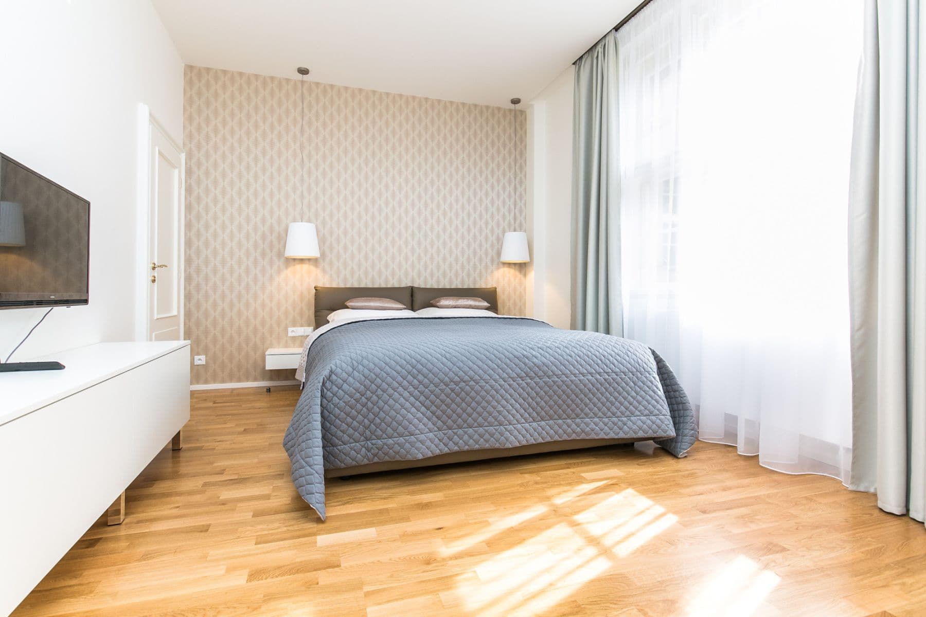 Prenájom bytu 62 m², Dlouhá, Praha, Praha Prenájom bytu 62 m², Dlouhá, Praha, Praha