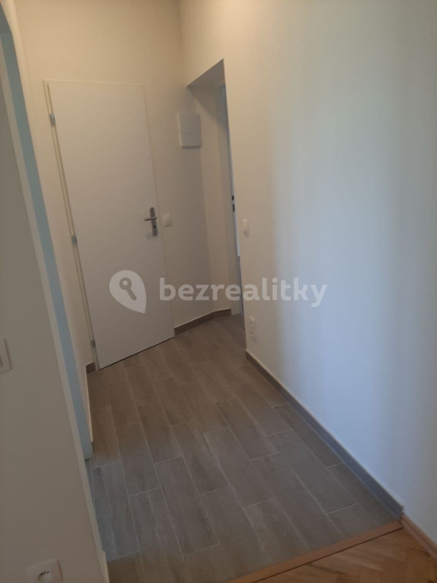 Prenájom bytu 2-izbový 42 m², U Stojanu, Praha, Praha Prenájom bytu 2-izbový 42 m², U Stojanu, Praha, Praha