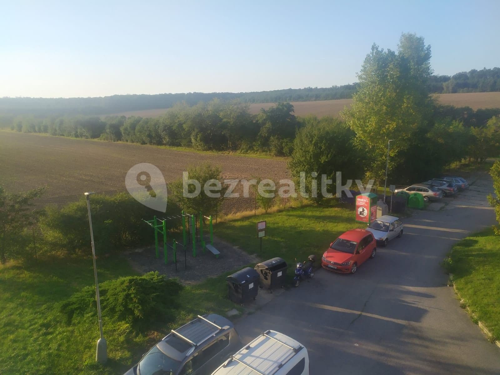 Prenájom bytu 2-izbový 60 m², Milovice, Středočeský kraj Prenájom bytu 2-izbový 60 m², Milovice, Středočeský kraj