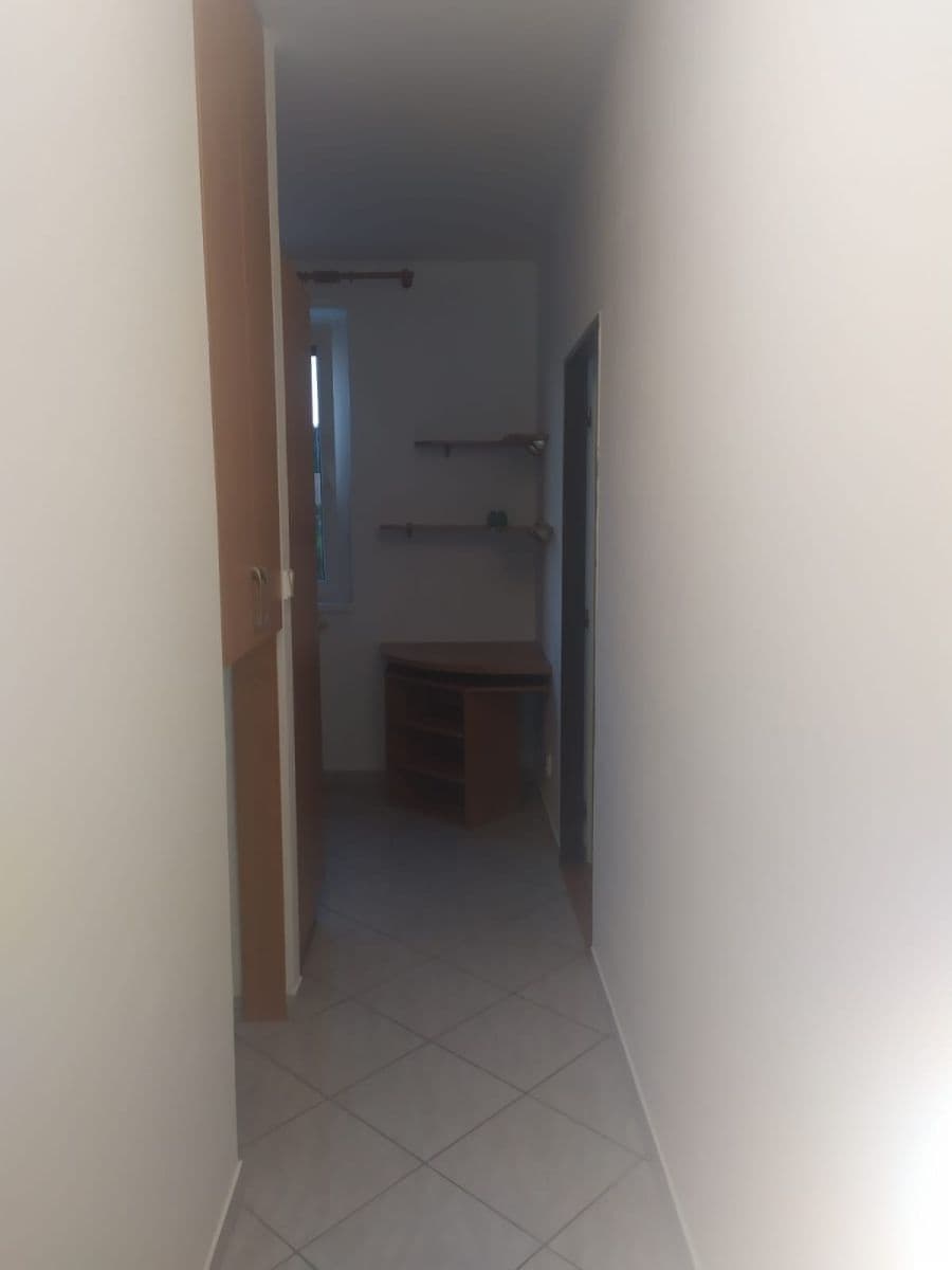 Prenájom bytu 2-izbový 60 m², Milovice, Středočeský kraj Prenájom bytu 2-izbový 60 m², Milovice, Středočeský kraj