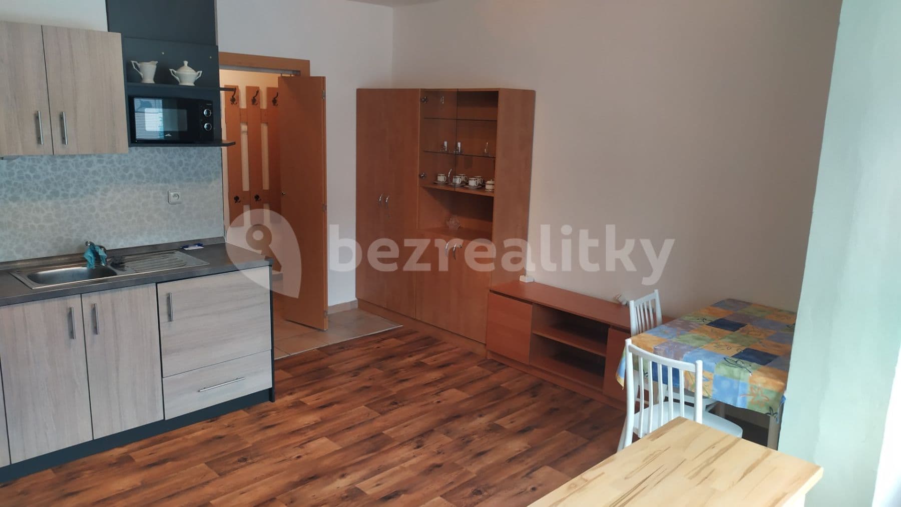 Prenájom bytu 1-izbový 32 m², Netušilova, Prostějov, Olomoucký kraj Prenájom bytu 1-izbový 32 m², Netušilova, Prostějov, Olomoucký kraj
