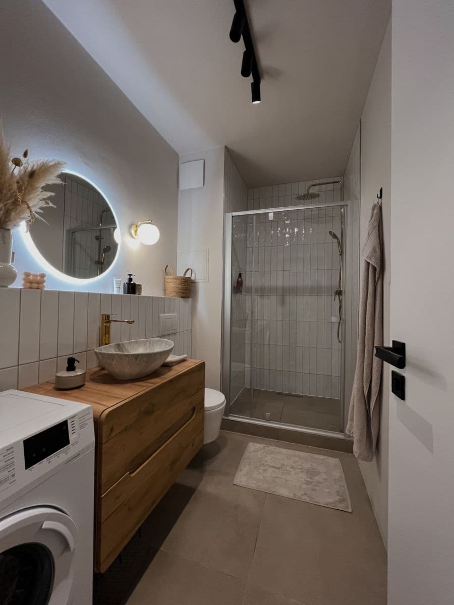 Prenájom bytu 2-izbový 41 m², Podle Náhonu, Praha, Praha Prenájom bytu 2-izbový 41 m², Podle Náhonu, Praha, Praha