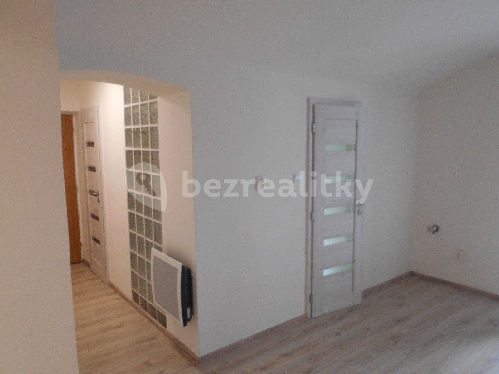 Prenájom bytu 2-izbový 57 m², Louny, Ústecký kraj Prenájom bytu 2-izbový 57 m², Louny, Ústecký kraj