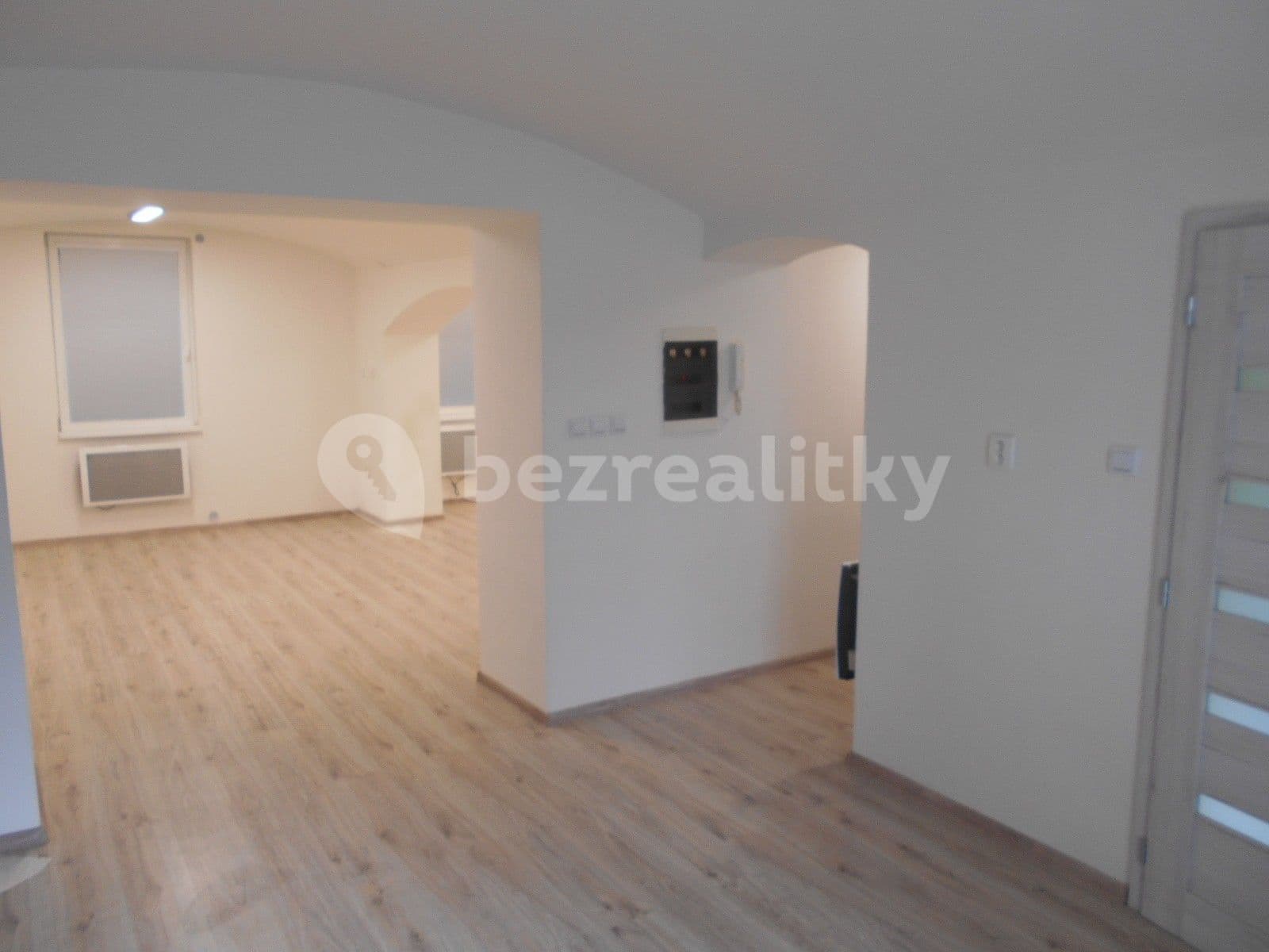 Prenájom bytu 2-izbový 57 m², Louny, Ústecký kraj Prenájom bytu 2-izbový 57 m², Louny, Ústecký kraj